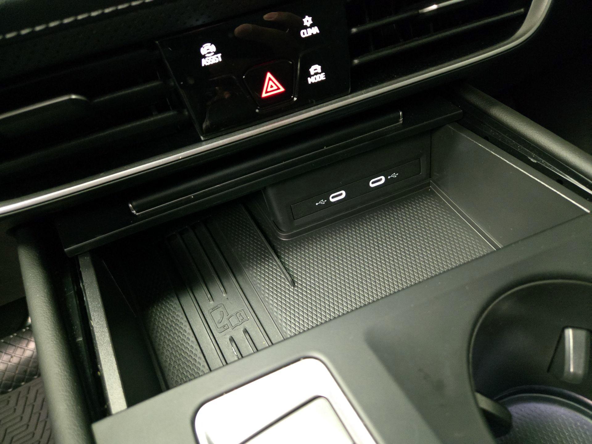 Thumbnail: 2025 Volkswagen Atlas - 18