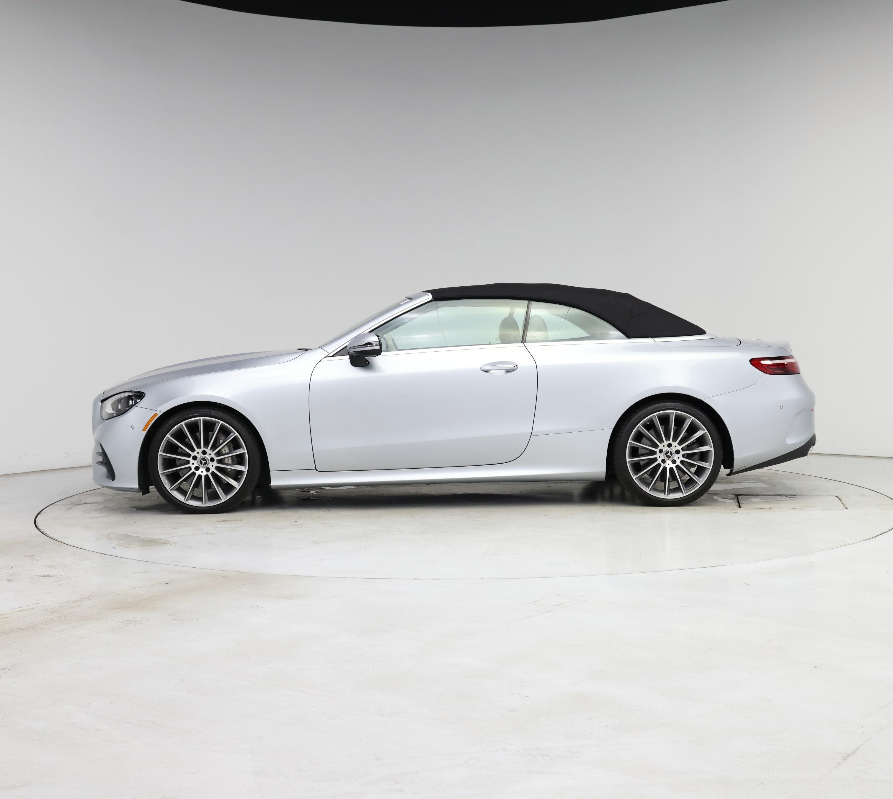 Thumbnail: 2022 Mercedes-Benz E-Class - 3