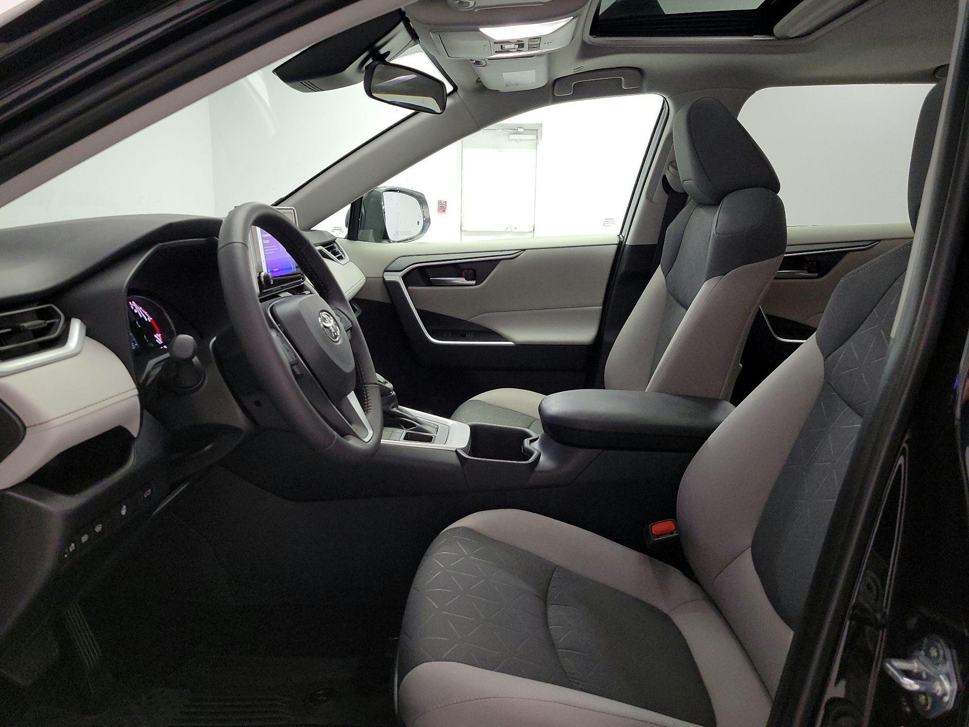 Thumbnail: 2025 Toyota RAV4 - 11