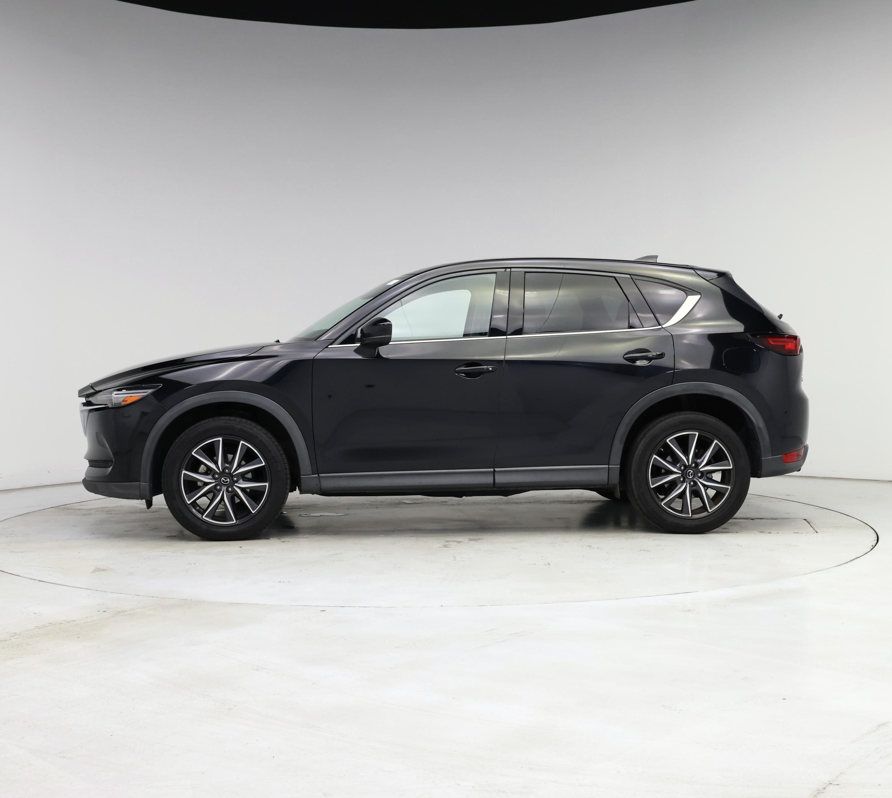 Thumbnail: 2017 Mazda CX-5 - 3