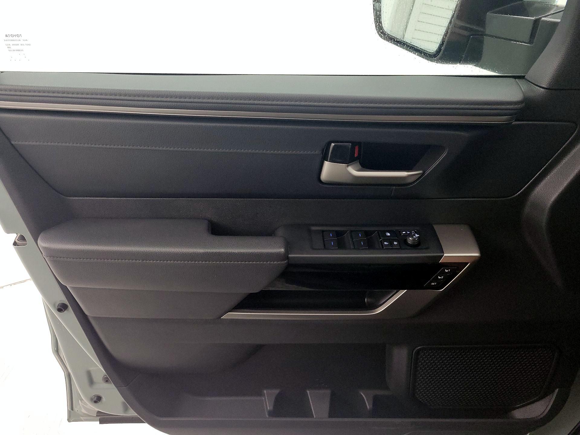 Thumbnail: 2024 Toyota Tundra - 12