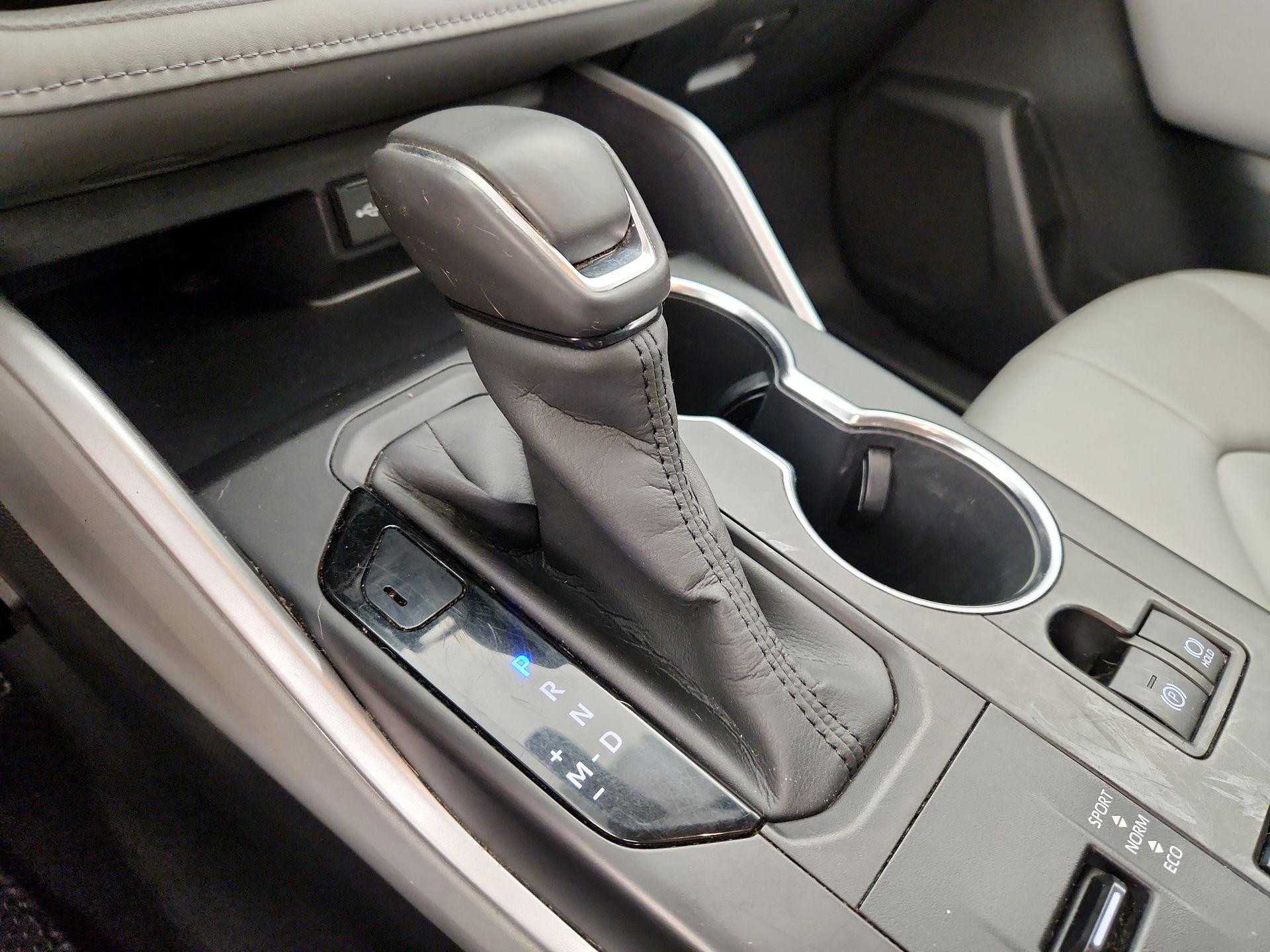 Thumbnail: 2020 Toyota Highlander - 17