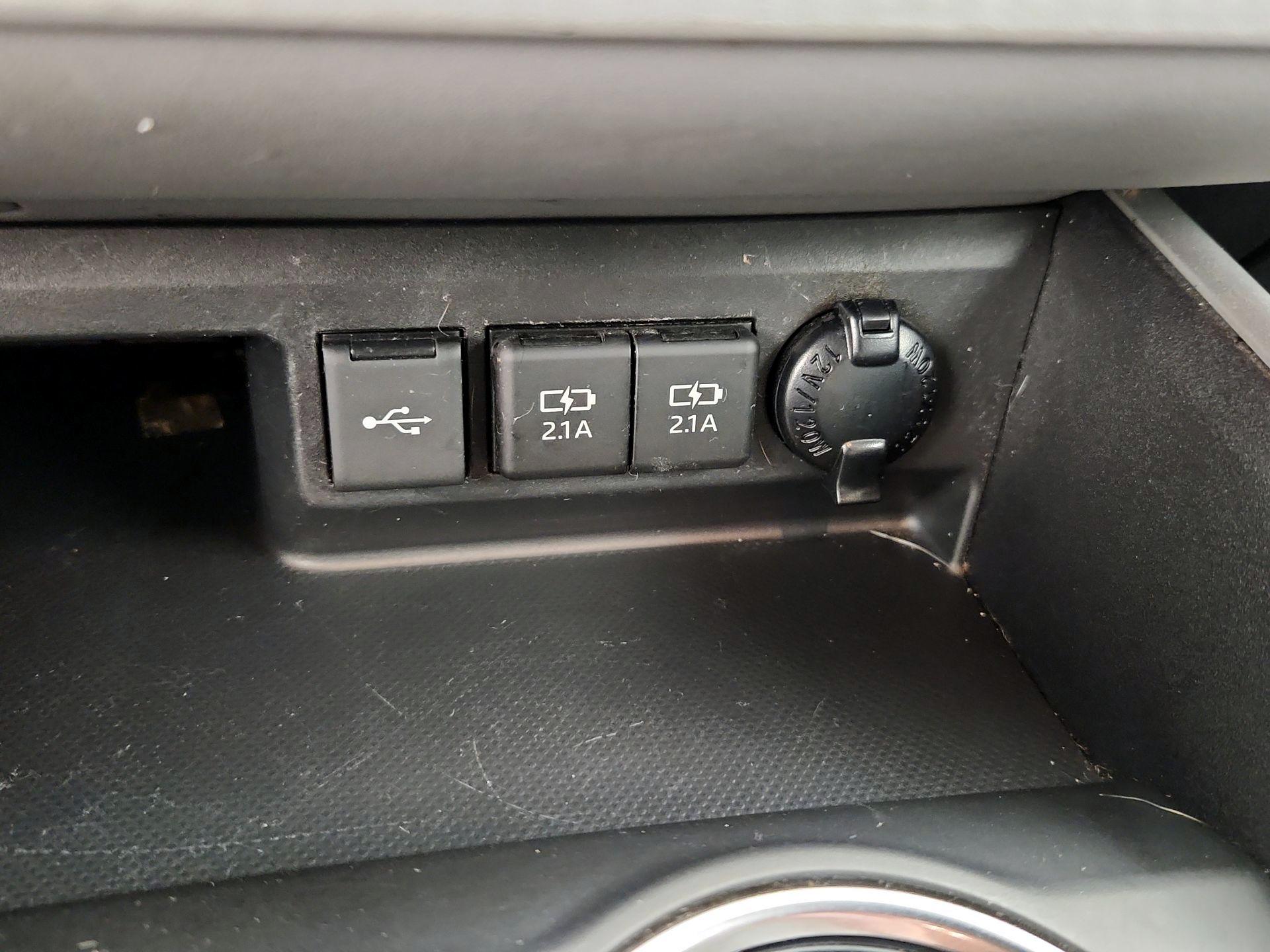 Thumbnail: 2020 Toyota Highlander - 18