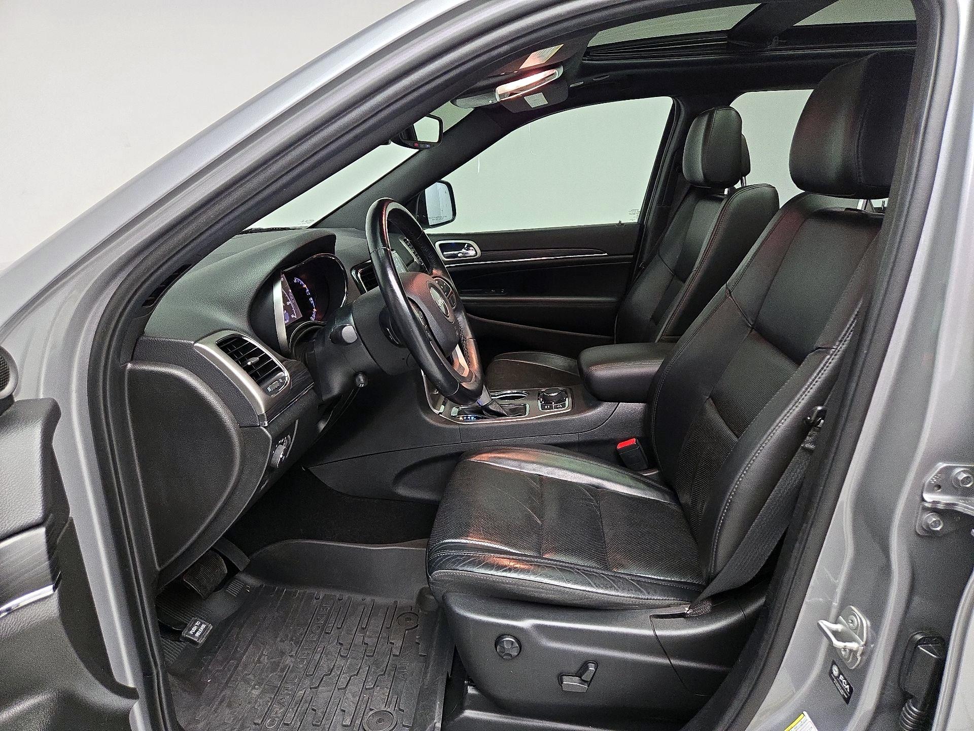 Thumbnail: 2021 Jeep Grand Cherokee - 11