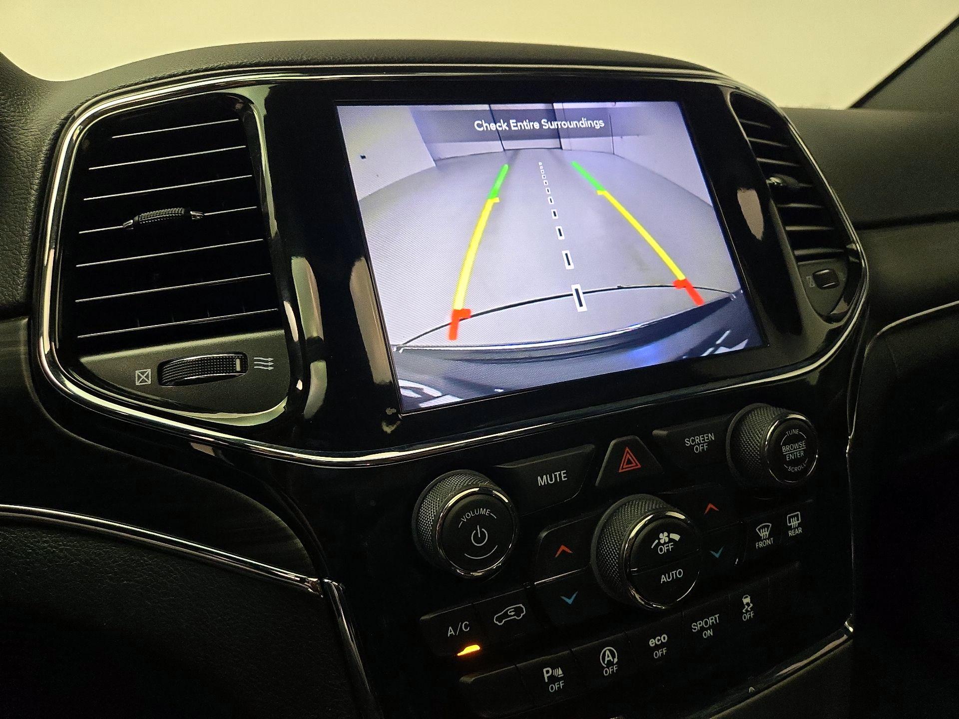 Thumbnail: 2021 Jeep Grand Cherokee - 15