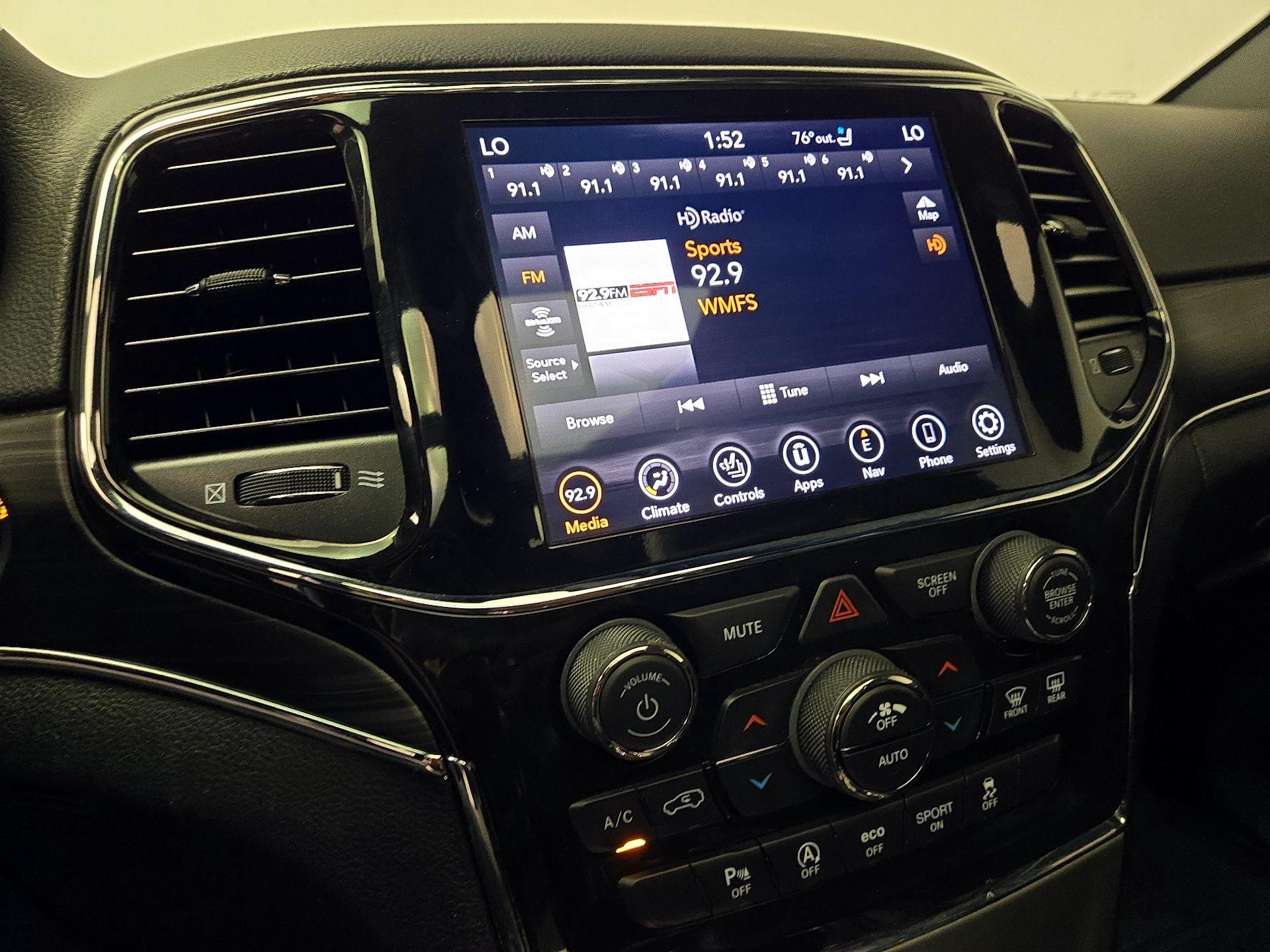 Thumbnail: 2021 Jeep Grand Cherokee - 16