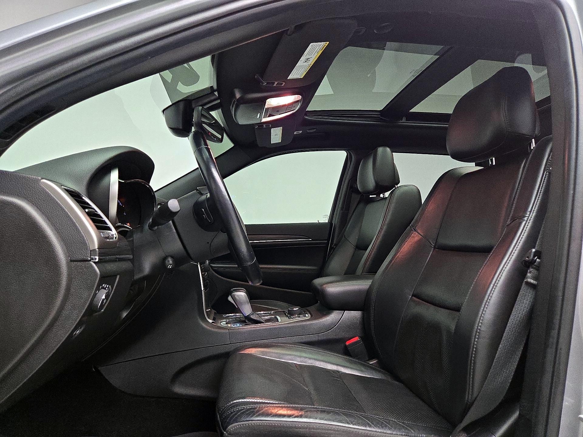 Thumbnail: 2021 Jeep Grand Cherokee - 20