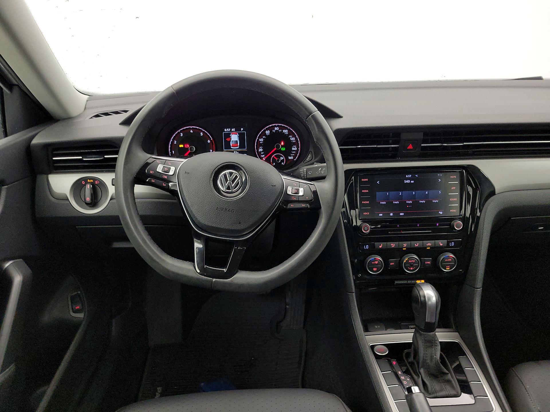 Thumbnail: 2021 Volkswagen Passat - 10