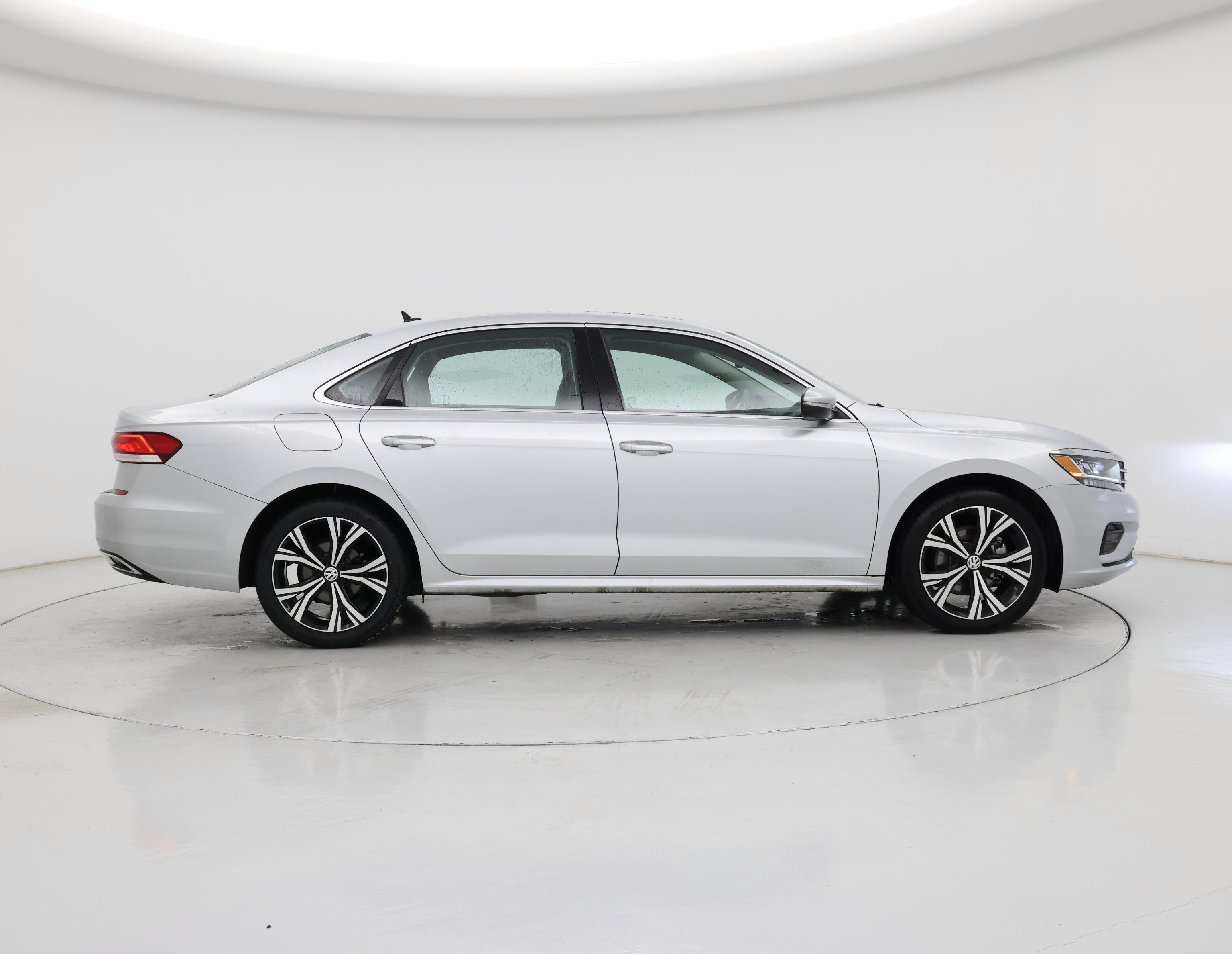 Thumbnail: 2021 Volkswagen Passat - 7