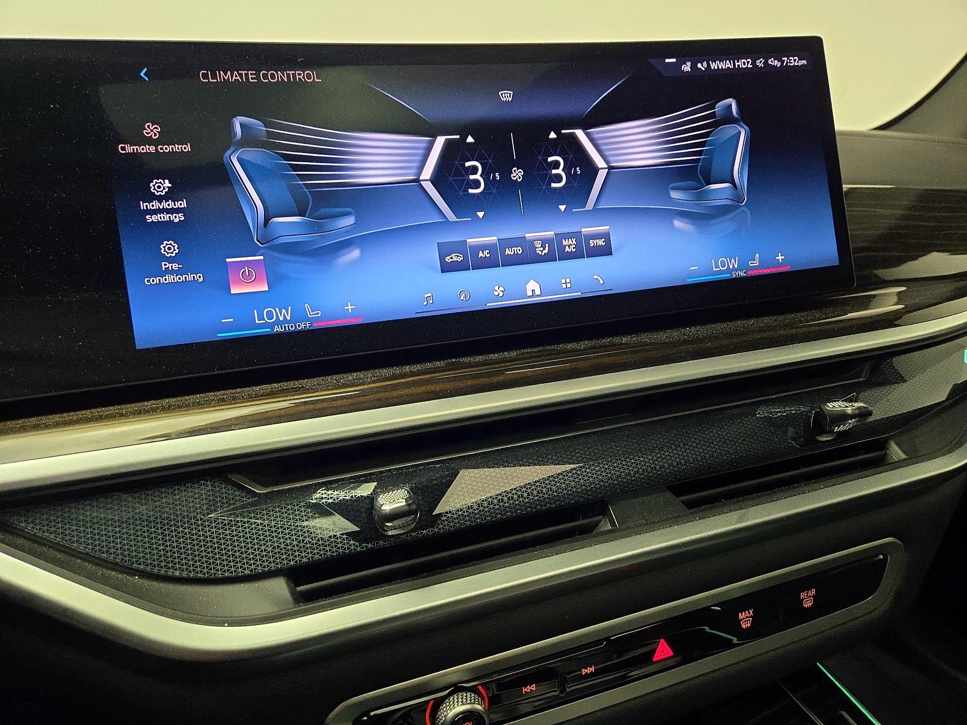 Thumbnail: 2025 BMW X5 - 17