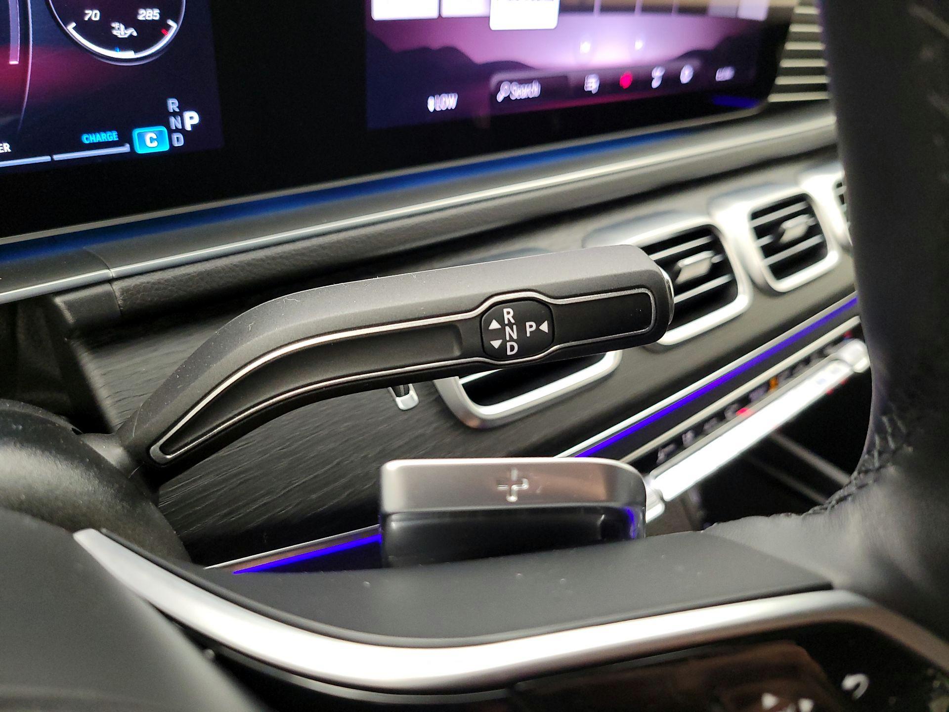 Thumbnail: 2025 Mercedes-Benz GLE - 18