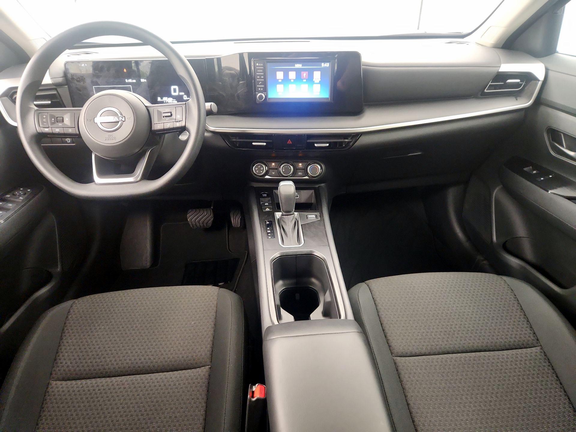 Thumbnail: 2025 Nissan Kicks - 9