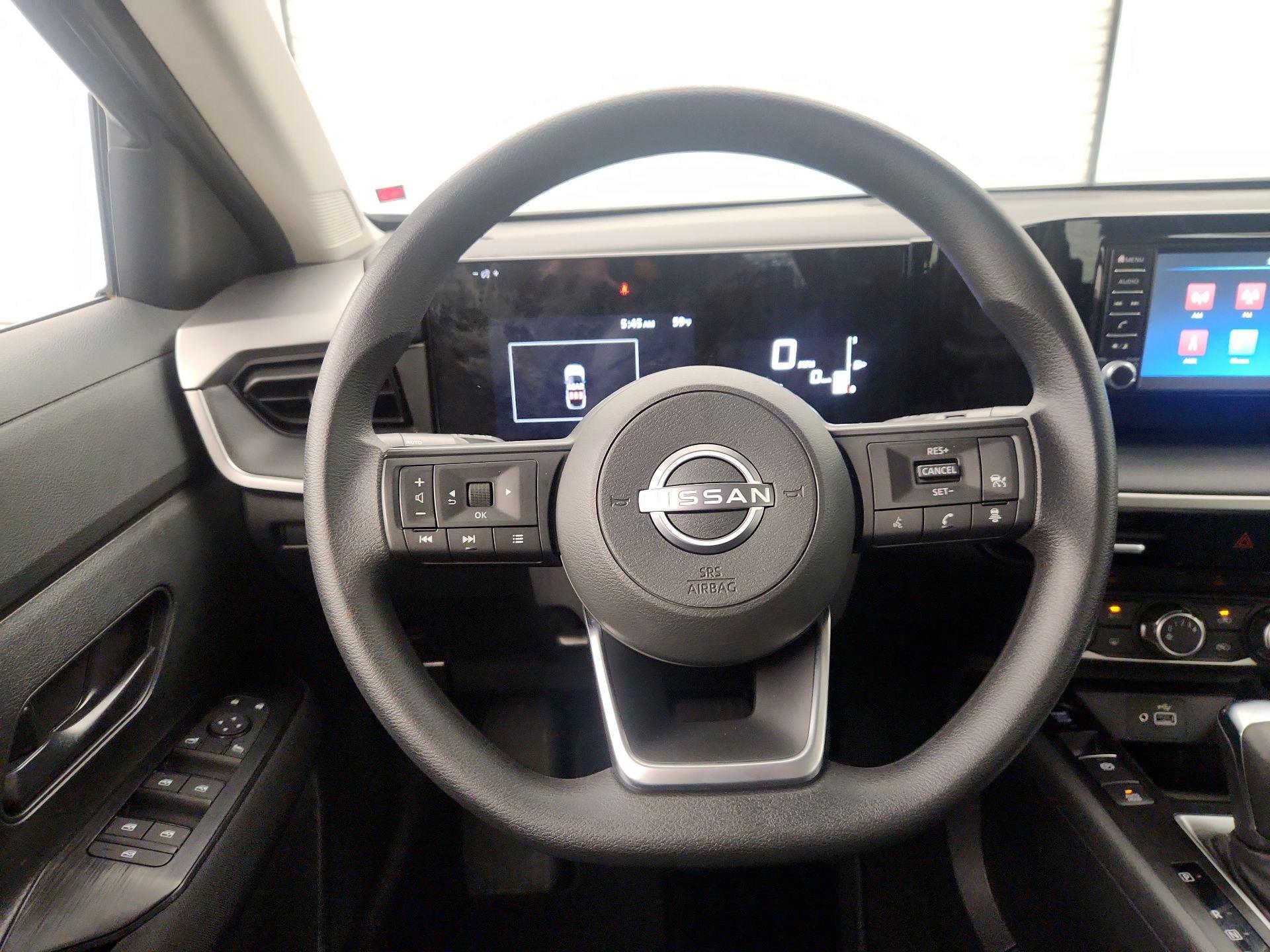 Thumbnail: 2025 Nissan Kicks - 10