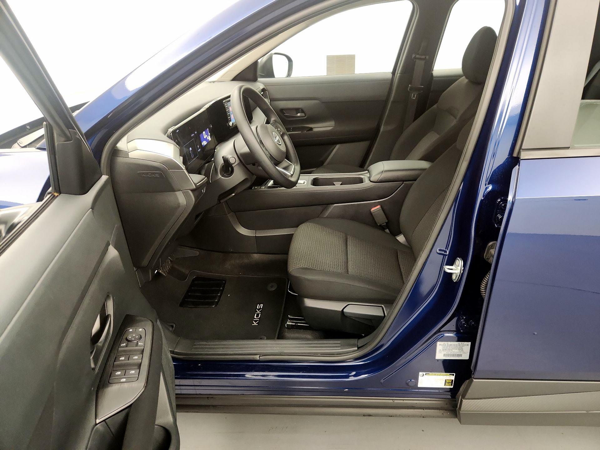 Thumbnail: 2025 Nissan Kicks - 11