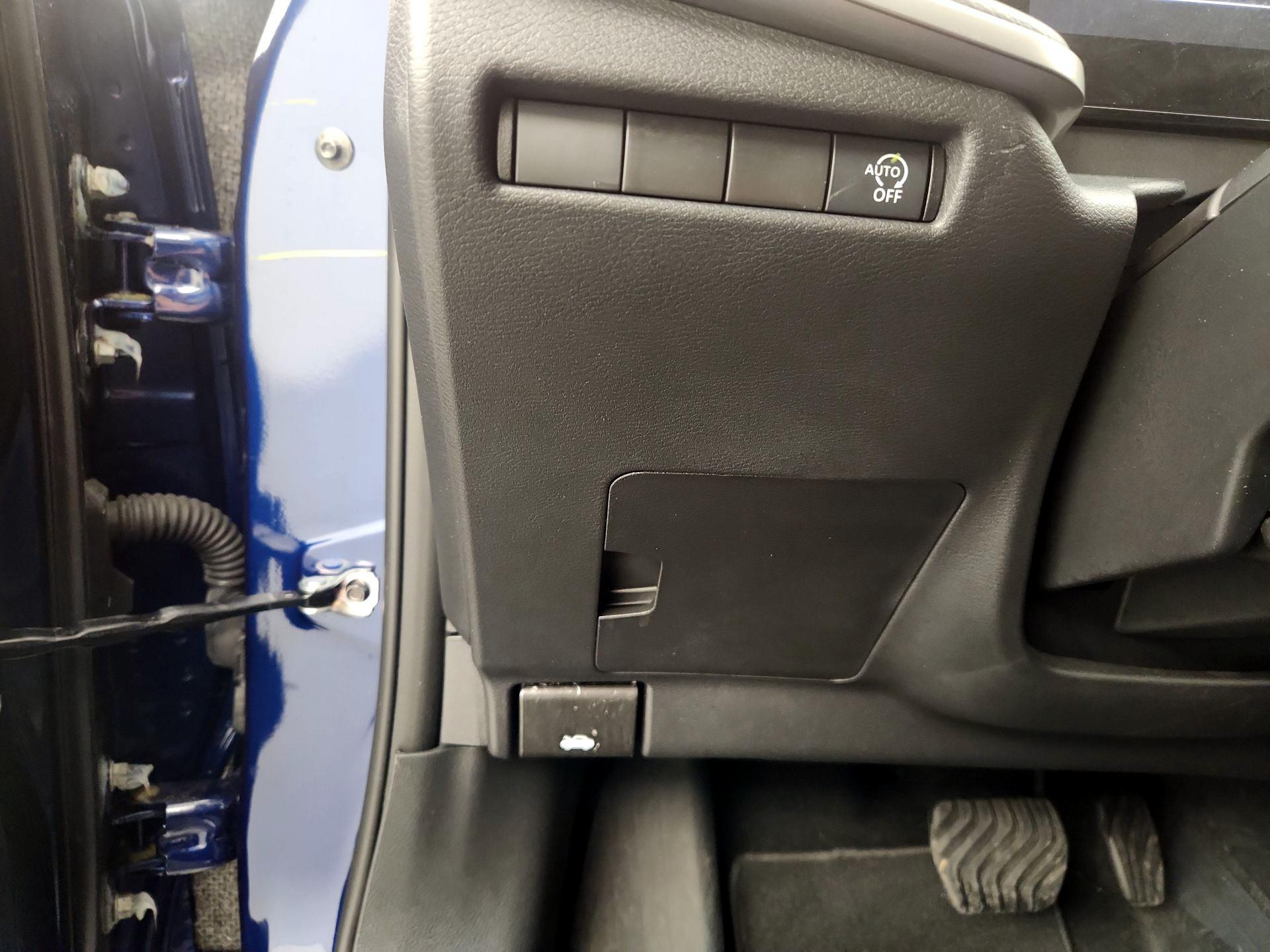 Thumbnail: 2025 Nissan Kicks - 13