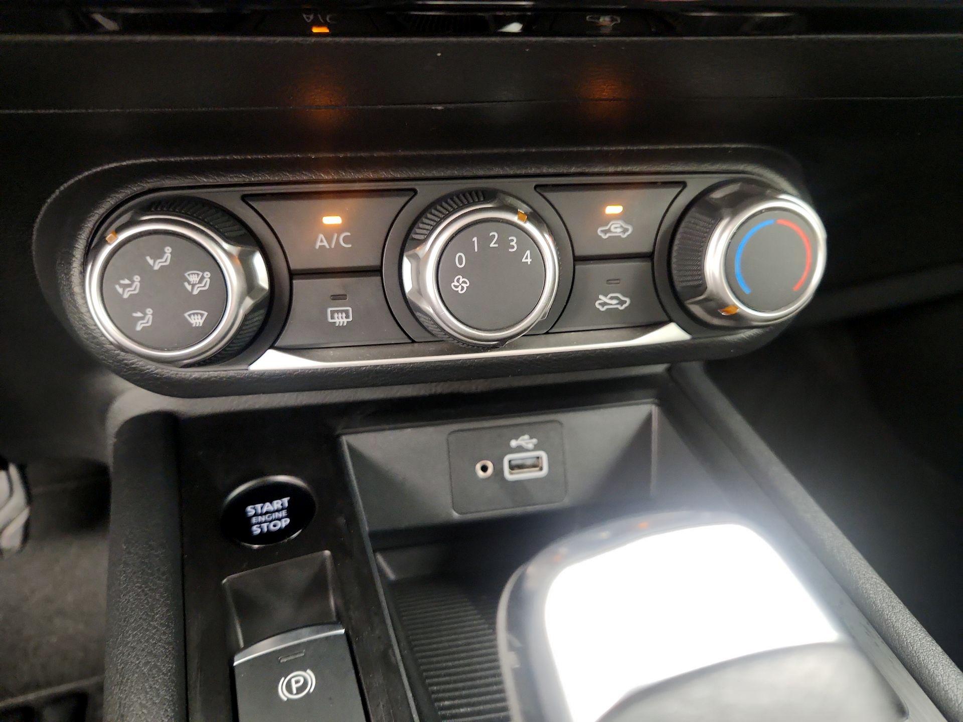 Thumbnail: 2025 Nissan Kicks - 16