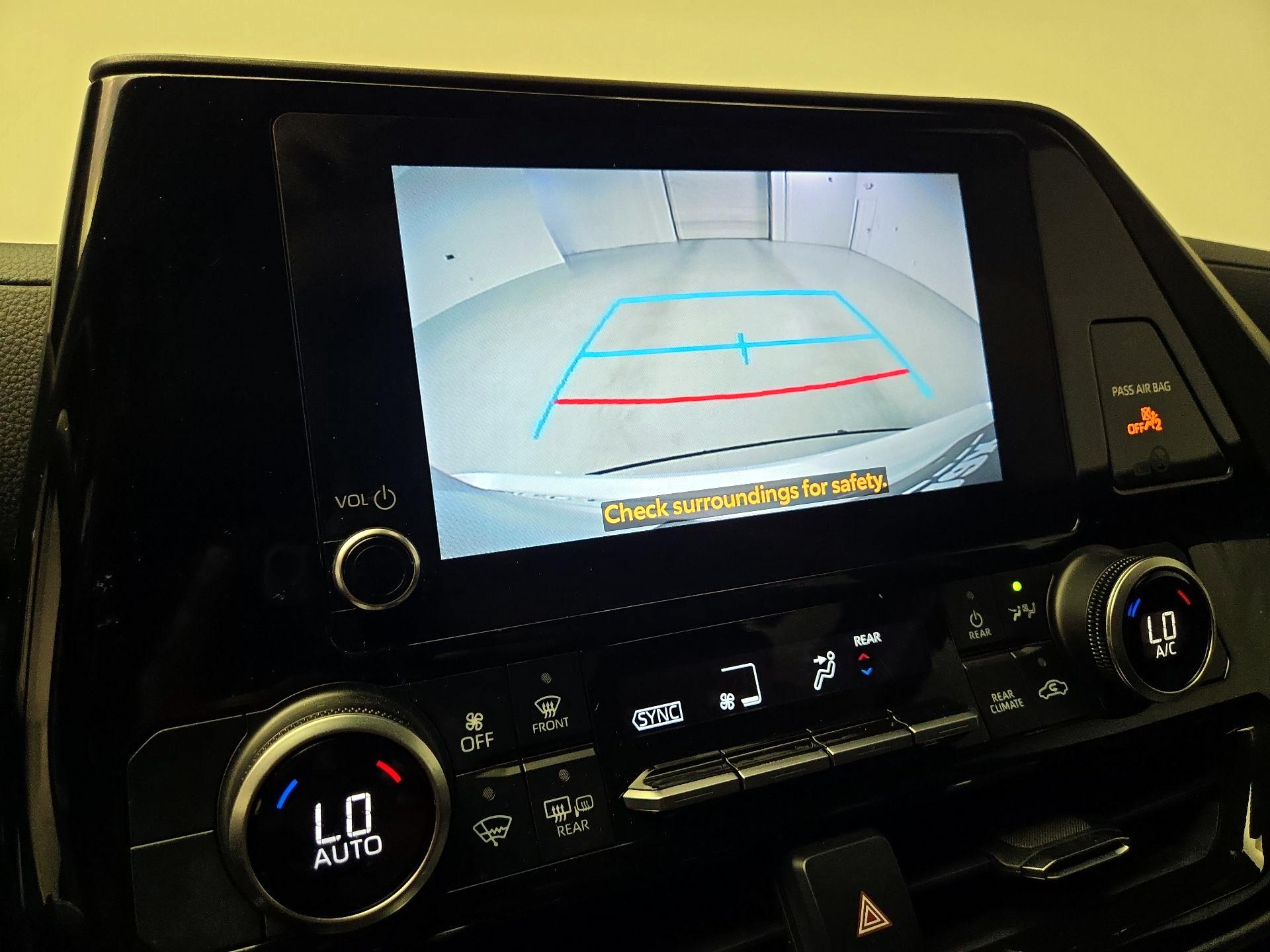 Thumbnail: 2023 Toyota Highlander - 14