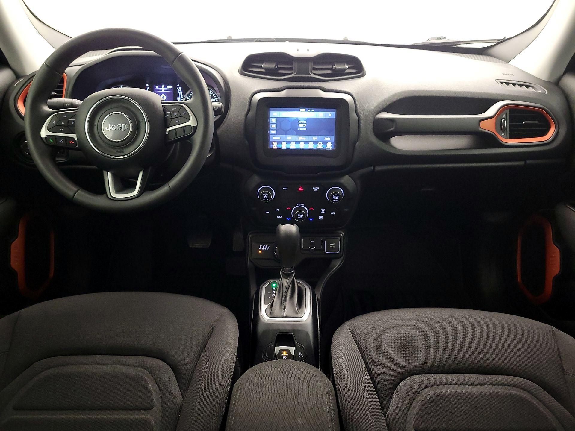 Thumbnail: 2020 Jeep Renegade - 9