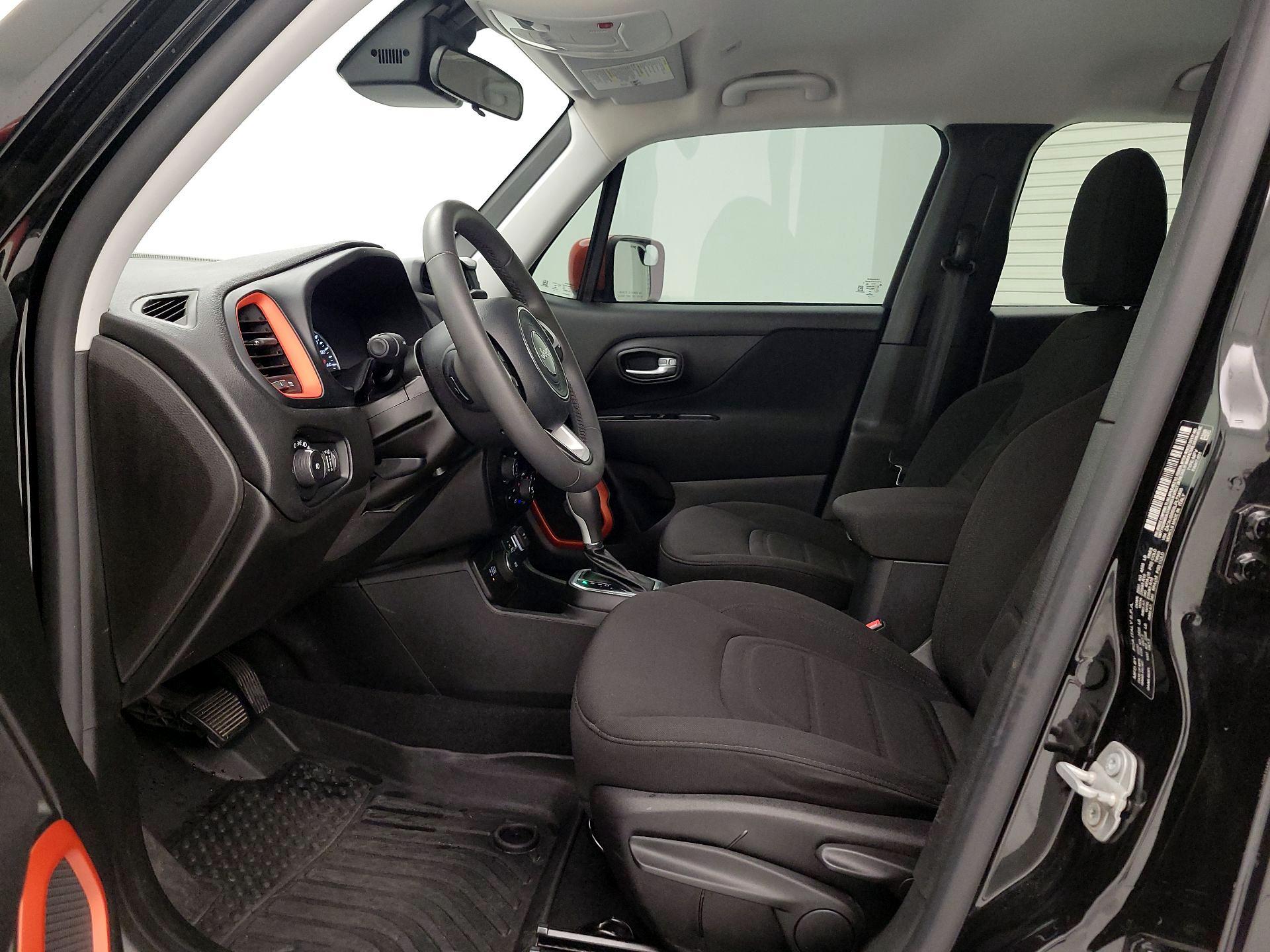 Thumbnail: 2020 Jeep Renegade - 11