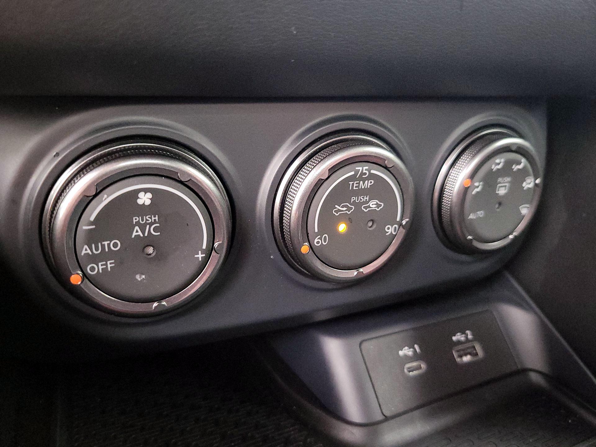 Thumbnail: 2024 Nissan Z - 17