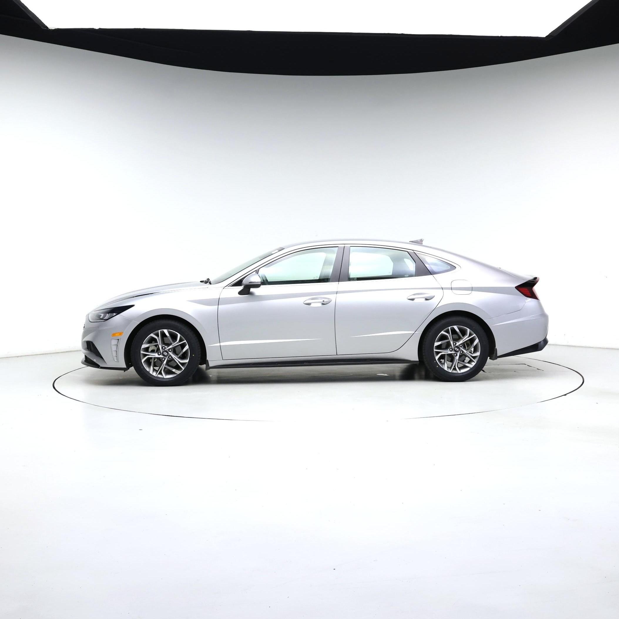 Thumbnail: 2020 Hyundai Sonata - 3