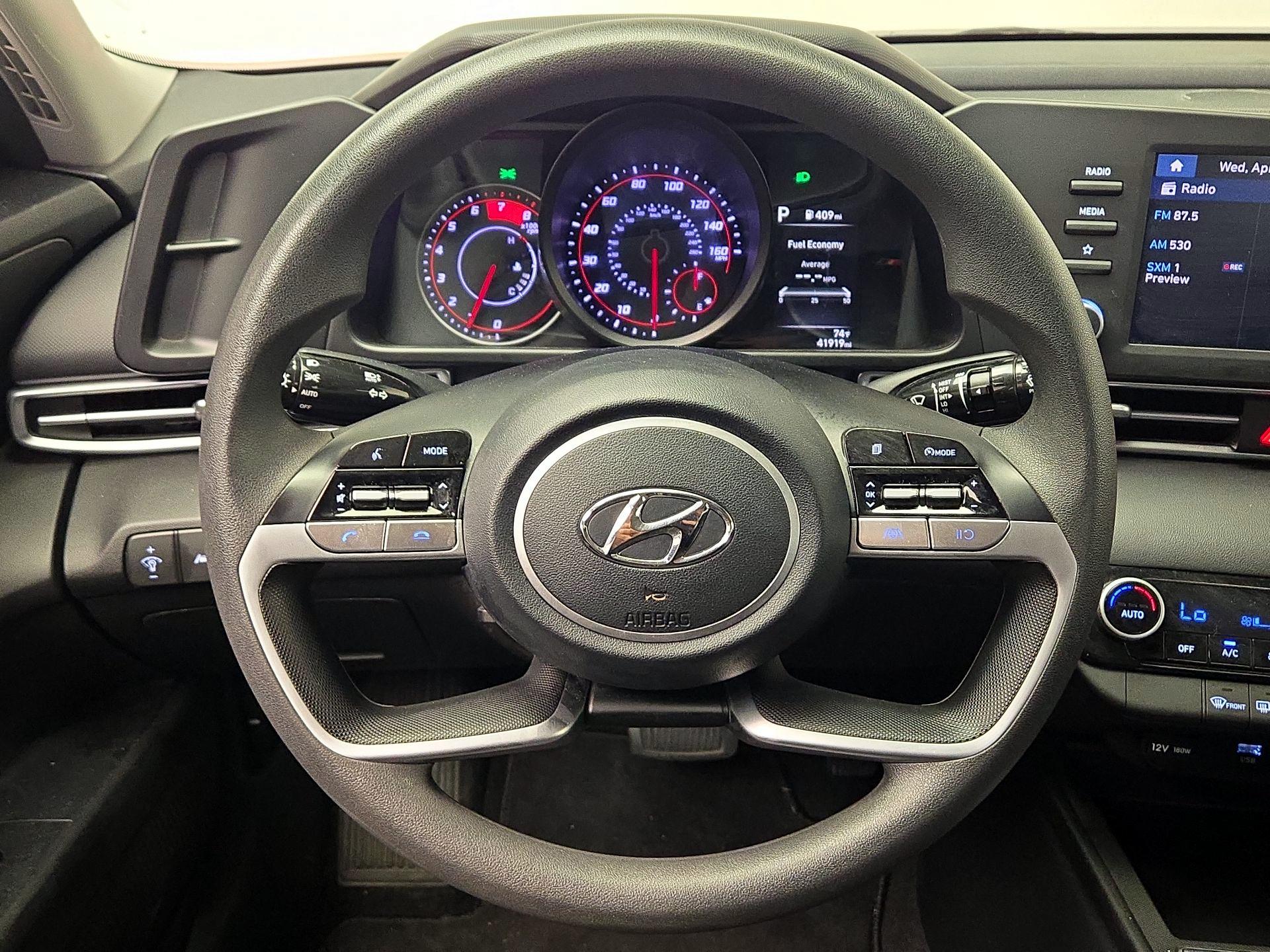 Thumbnail: 2023 Hyundai Elantra - 10