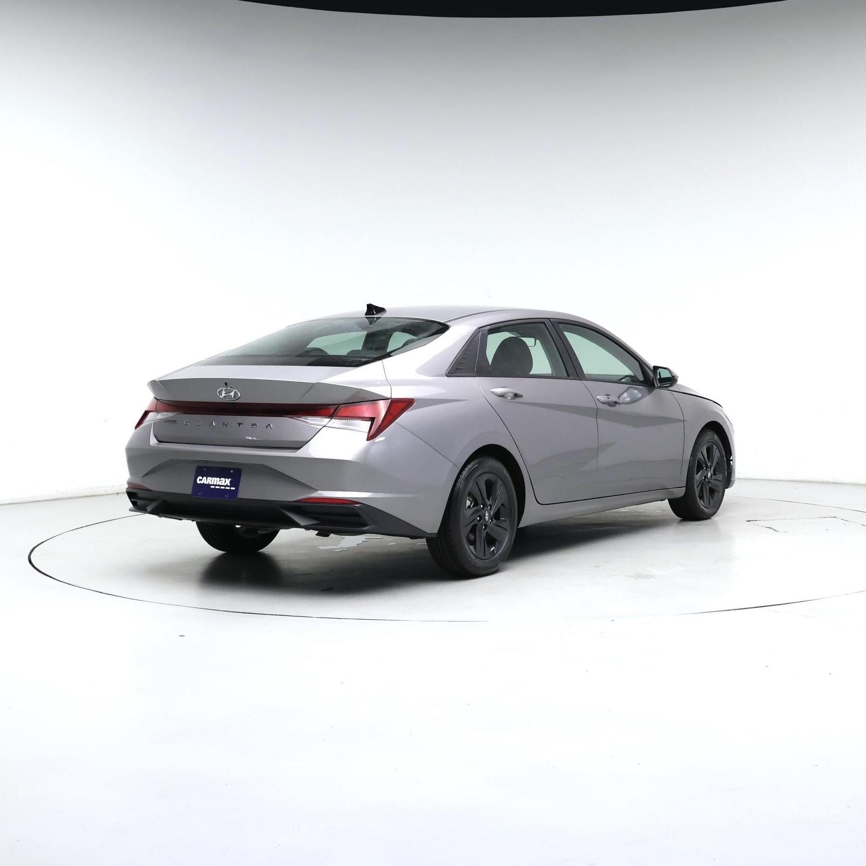 Thumbnail: 2023 Hyundai Elantra - 8