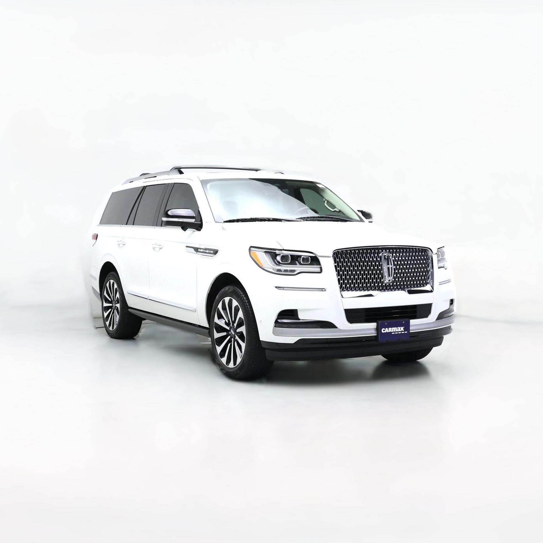Thumbnail: 2022 Lincoln Navigator - 1