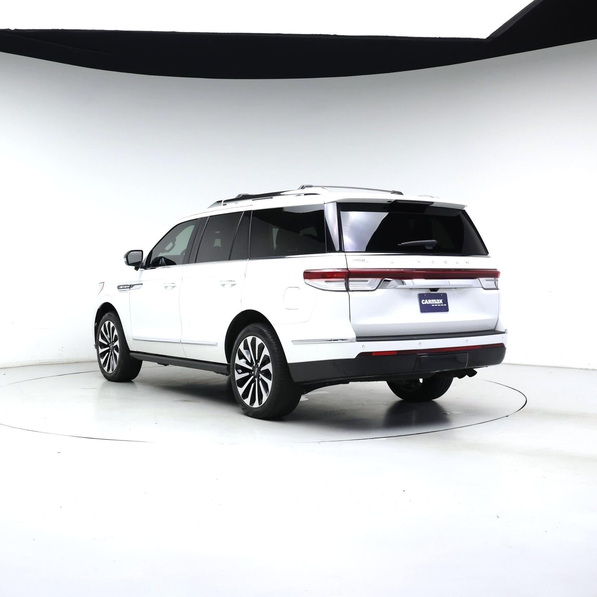 Thumbnail: 2022 Lincoln Navigator - 2