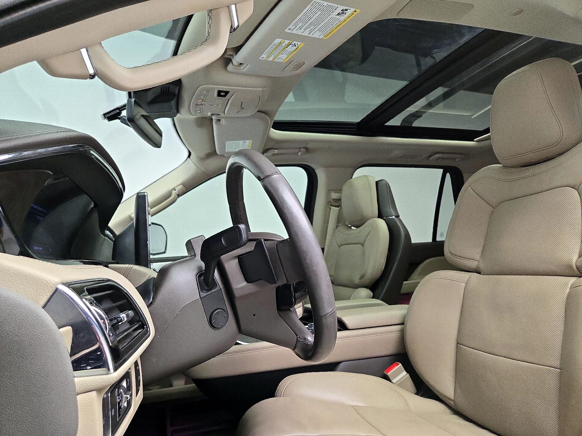 Thumbnail: 2022 Lincoln Navigator - 20