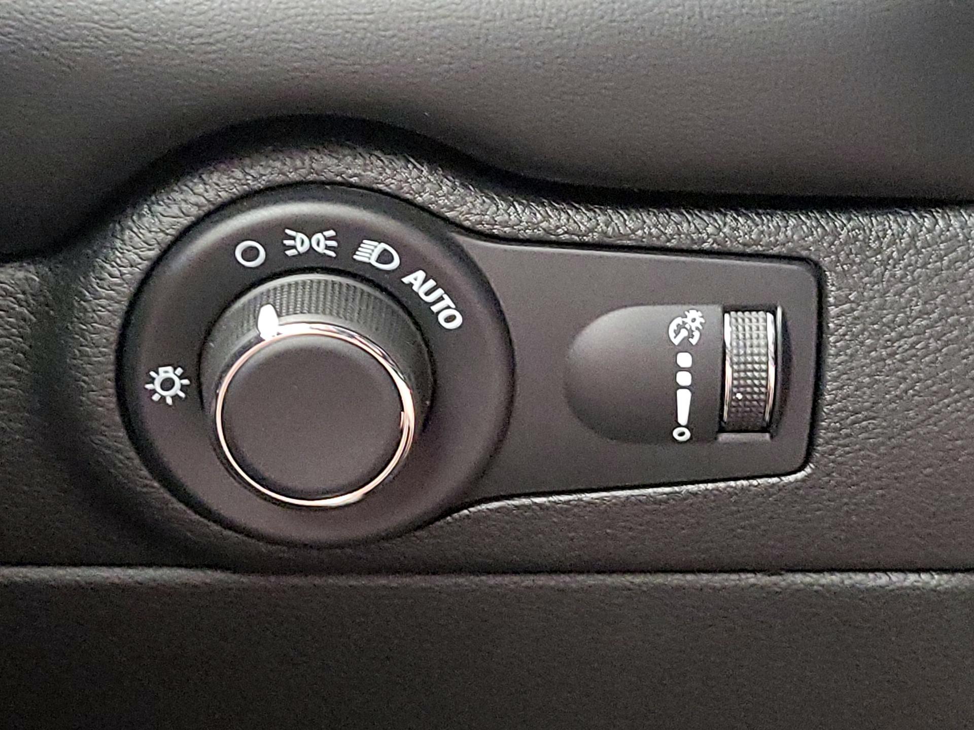 Thumbnail: 2025 Dodge Durango - 13