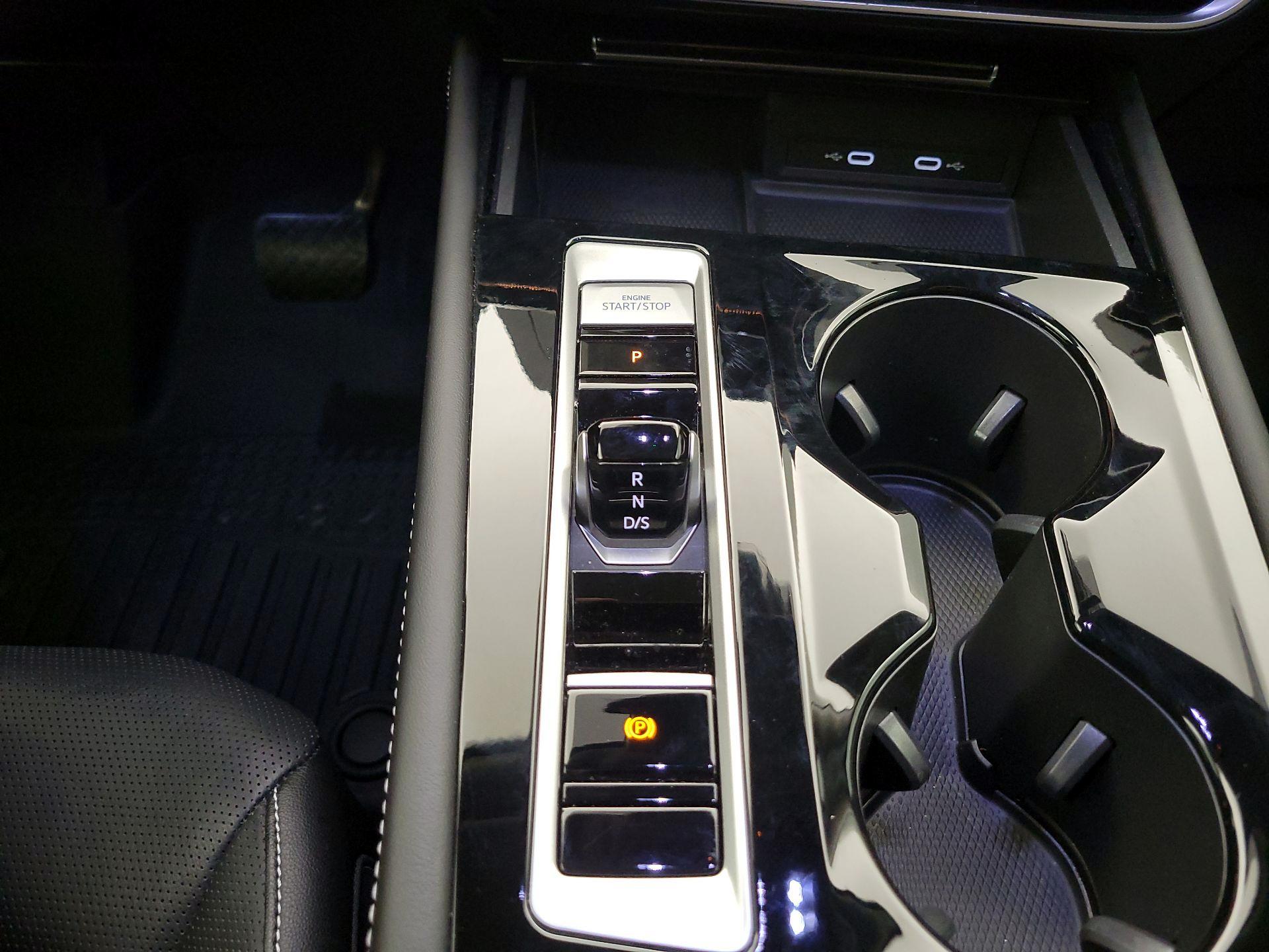 Thumbnail: 2024 Volkswagen Atlas - 18