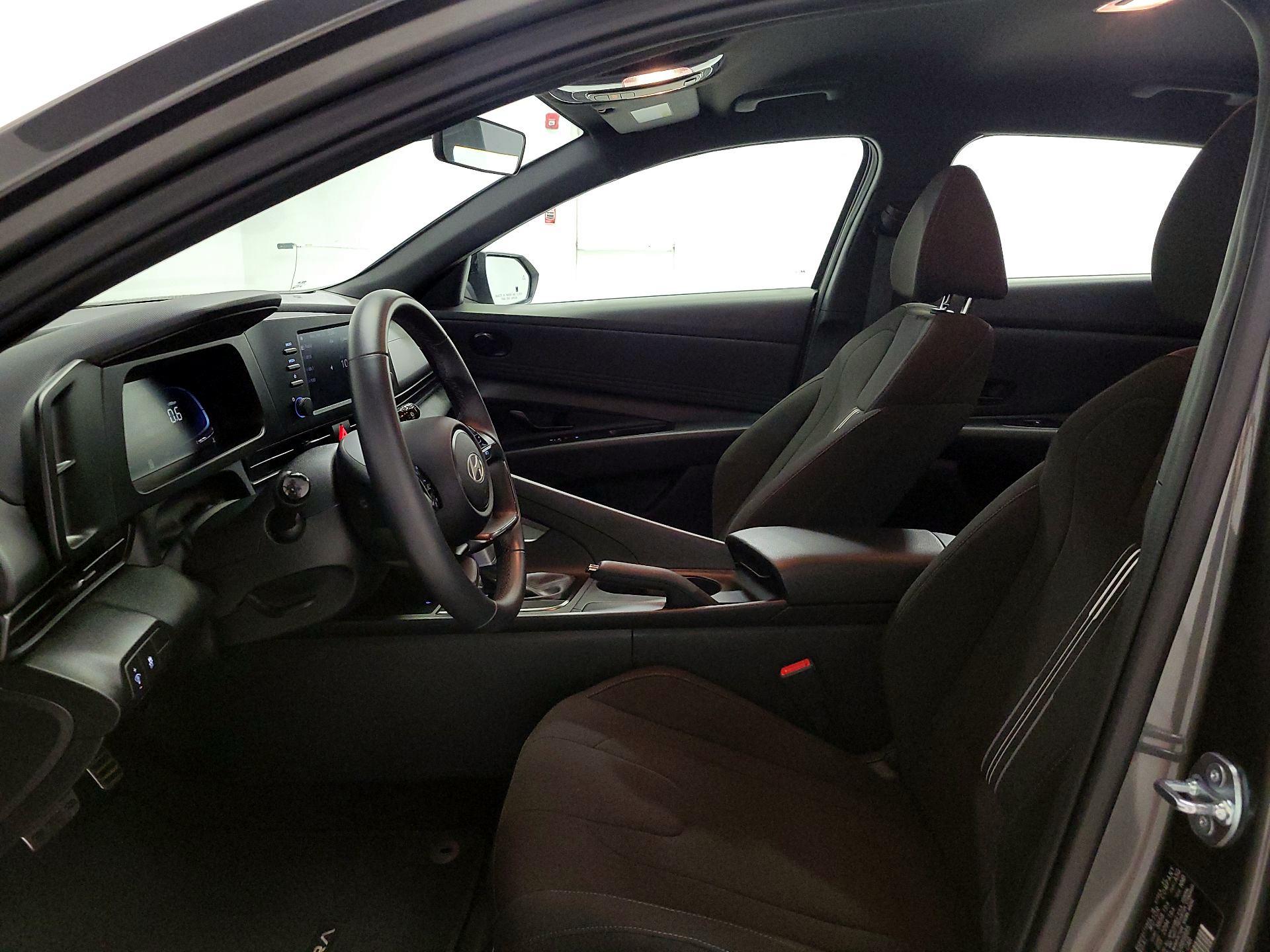 Thumbnail: 2025 Hyundai Elantra - 11