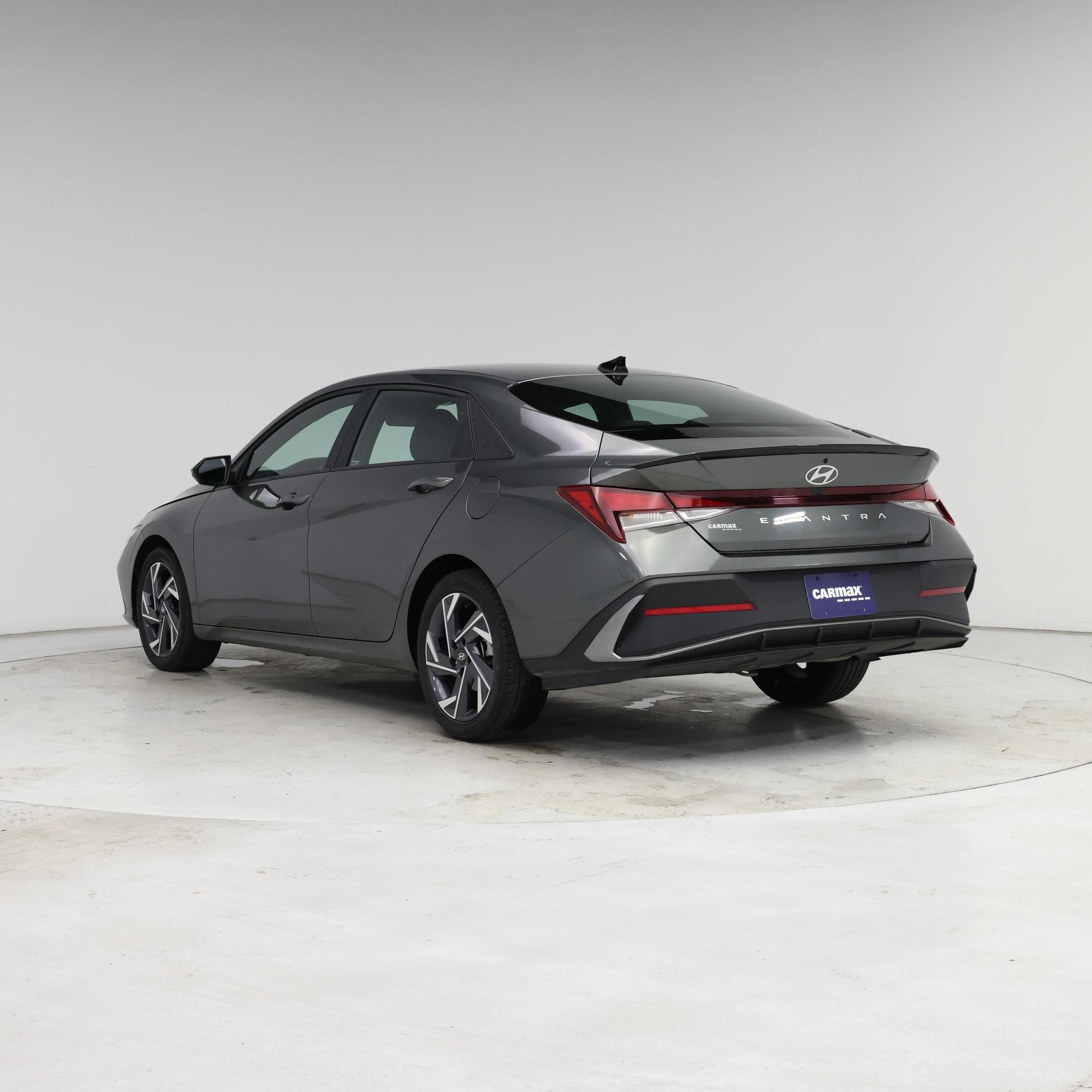 Thumbnail: 2025 Hyundai Elantra - 2