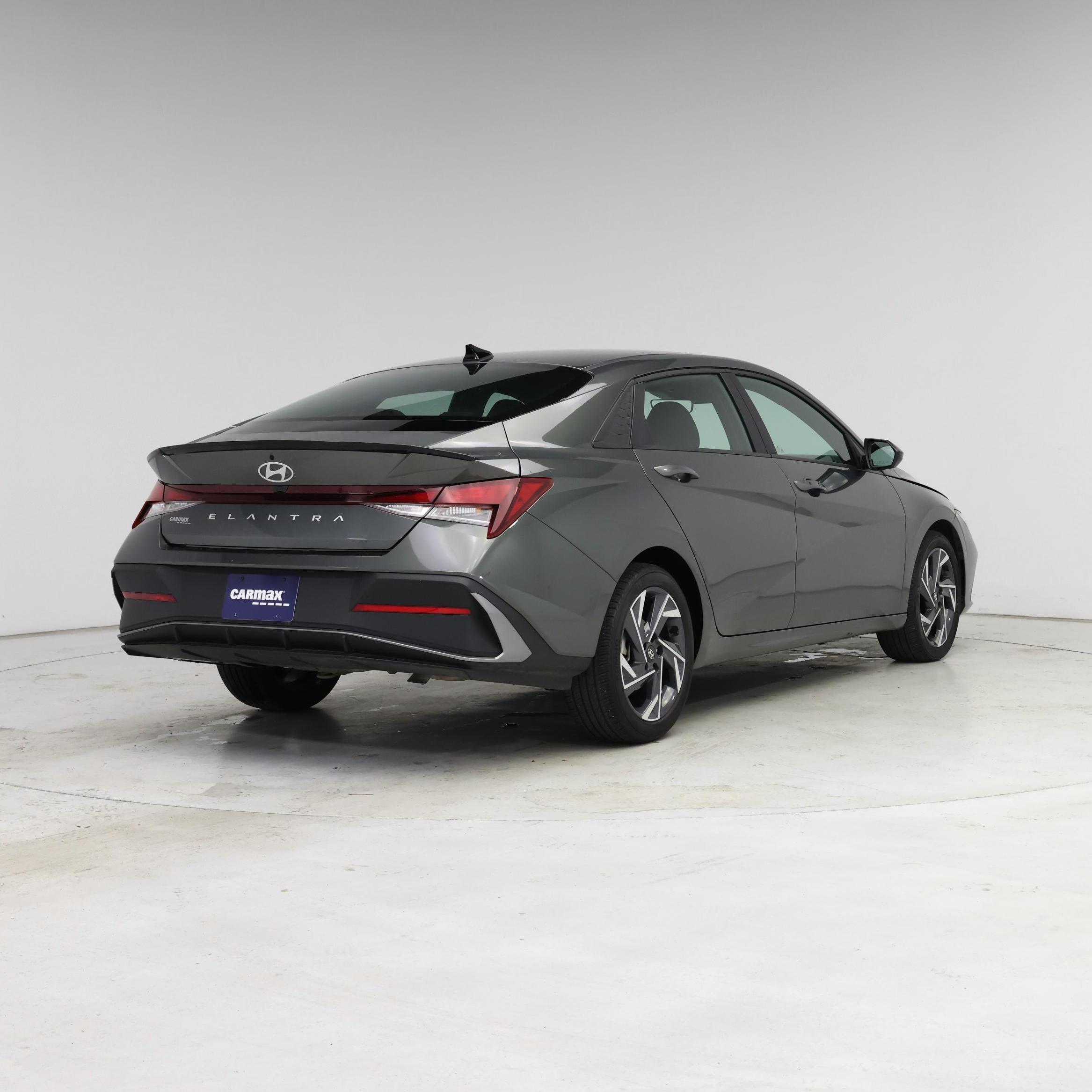 Thumbnail: 2025 Hyundai Elantra - 8
