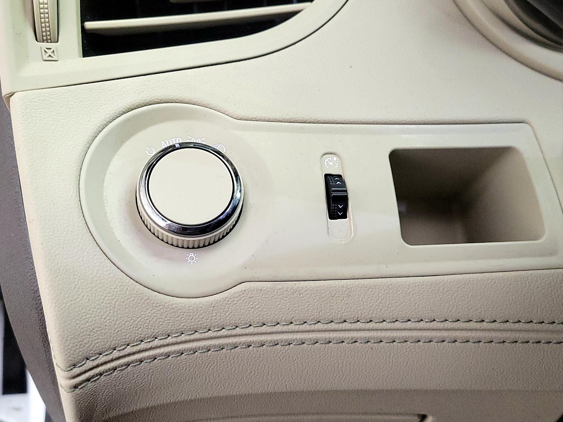 Thumbnail: 2015 Buick LaCrosse - 13