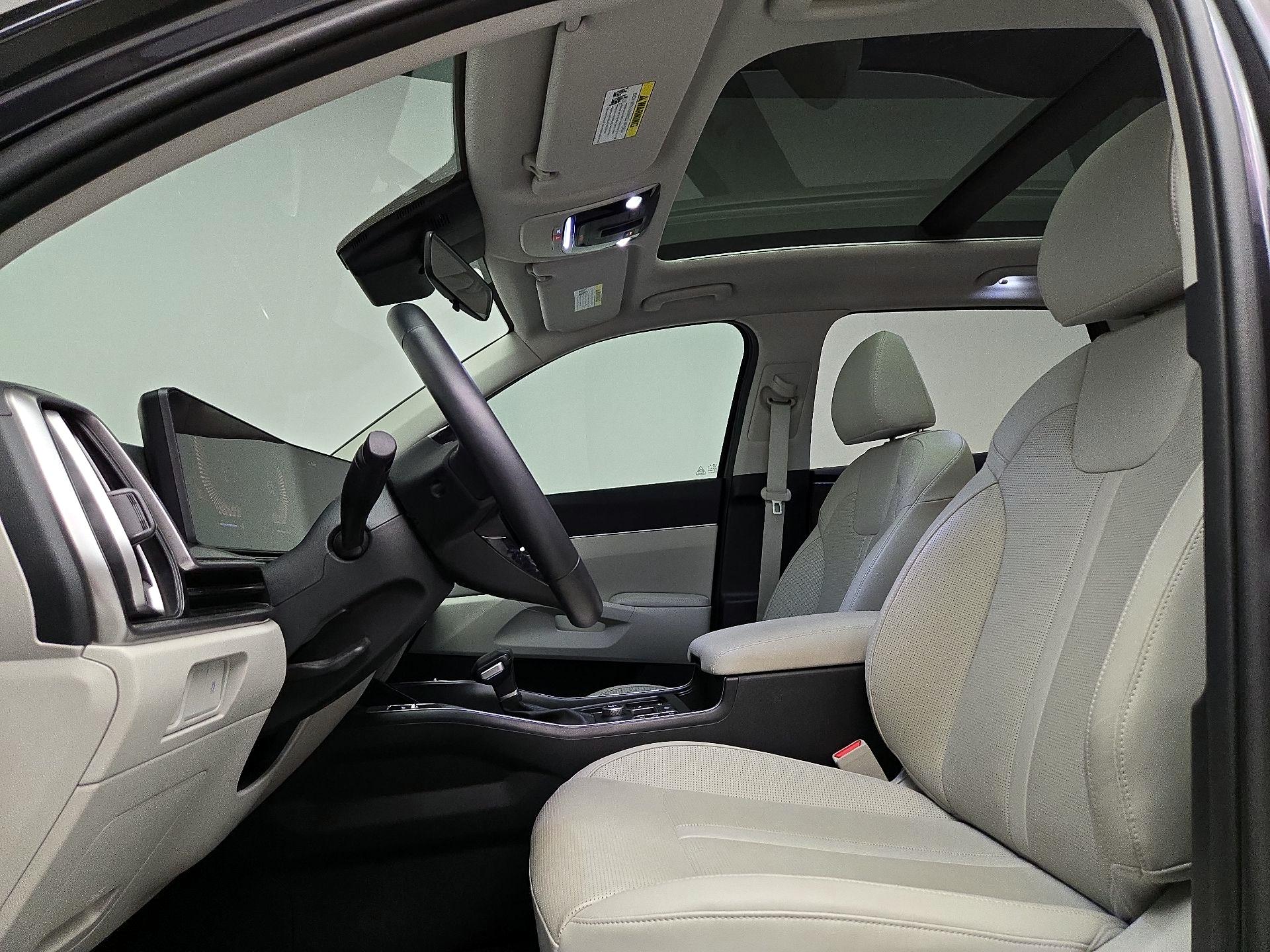 Thumbnail: 2025 Kia Sorento - 20