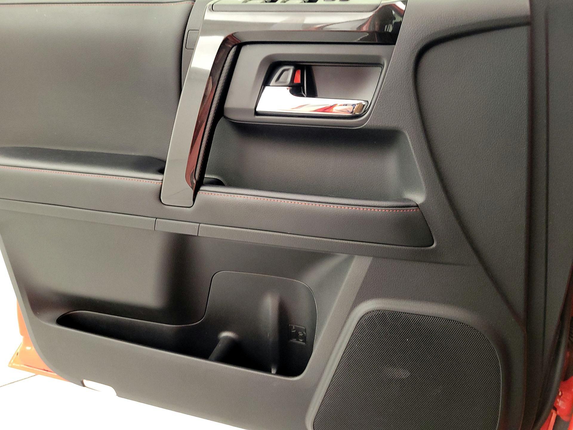 Thumbnail: 2024 Toyota 4Runner - 12