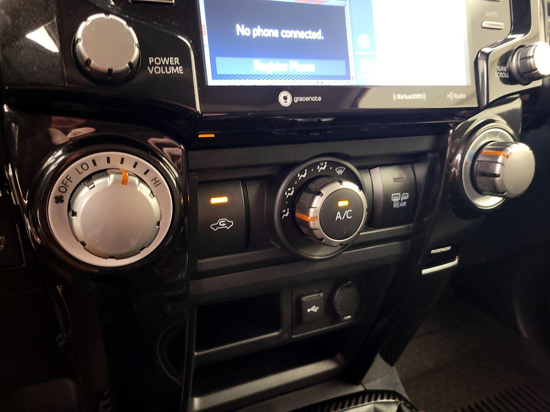 Thumbnail: 2024 Toyota 4Runner - 17