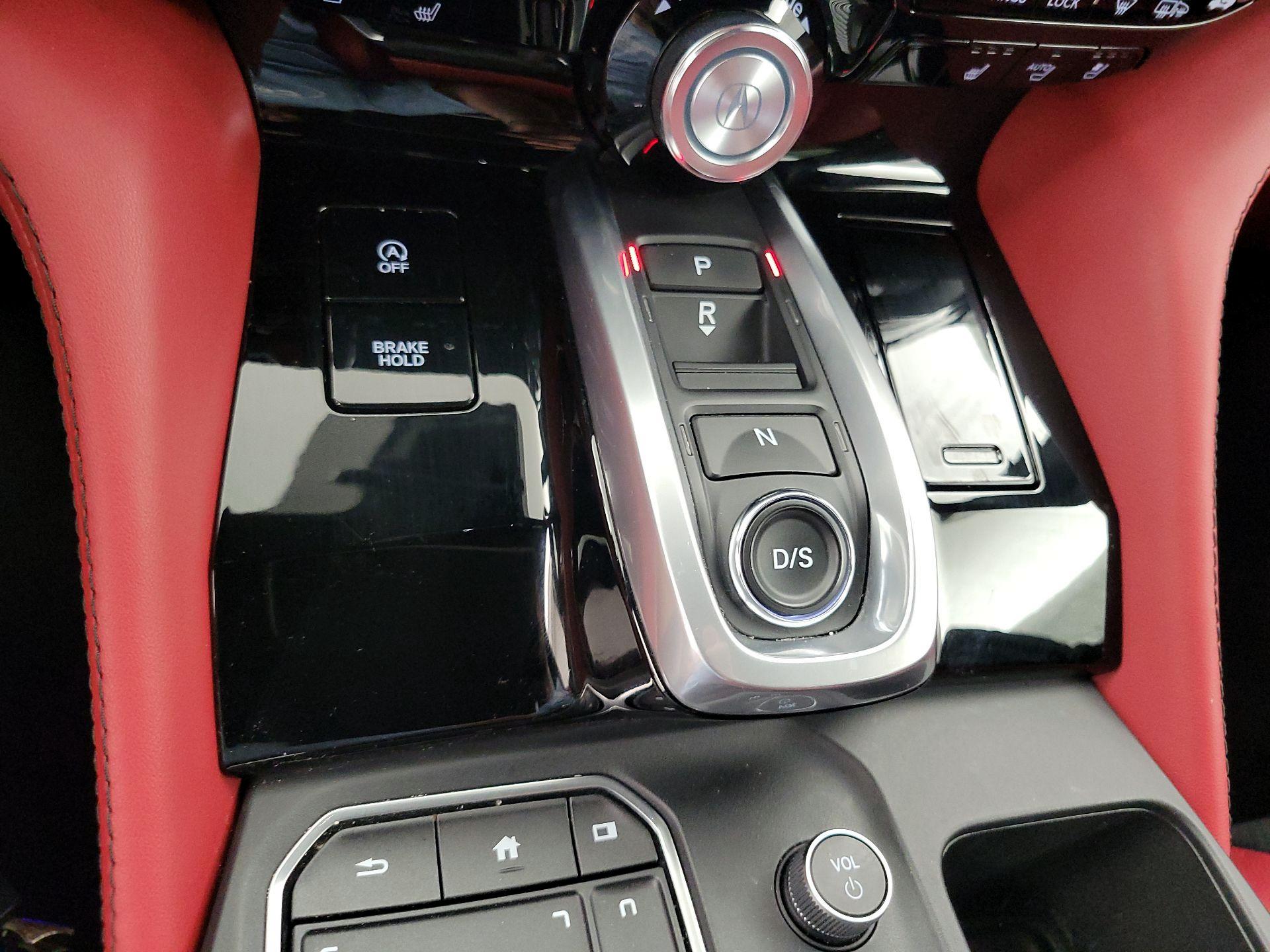 Thumbnail: 2023 Acura MDX - 18