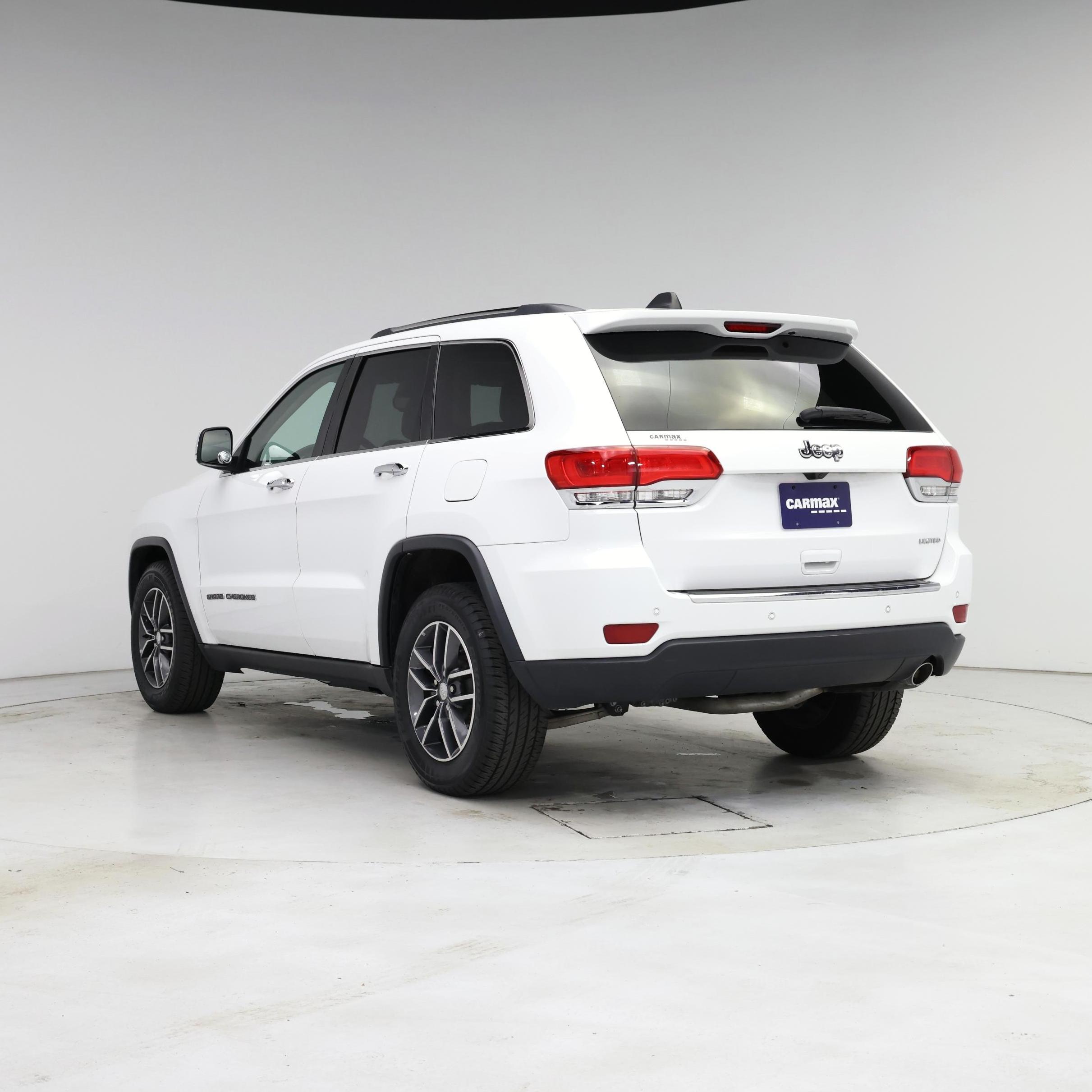 Thumbnail: 2017 Jeep Grand Cherokee - 2