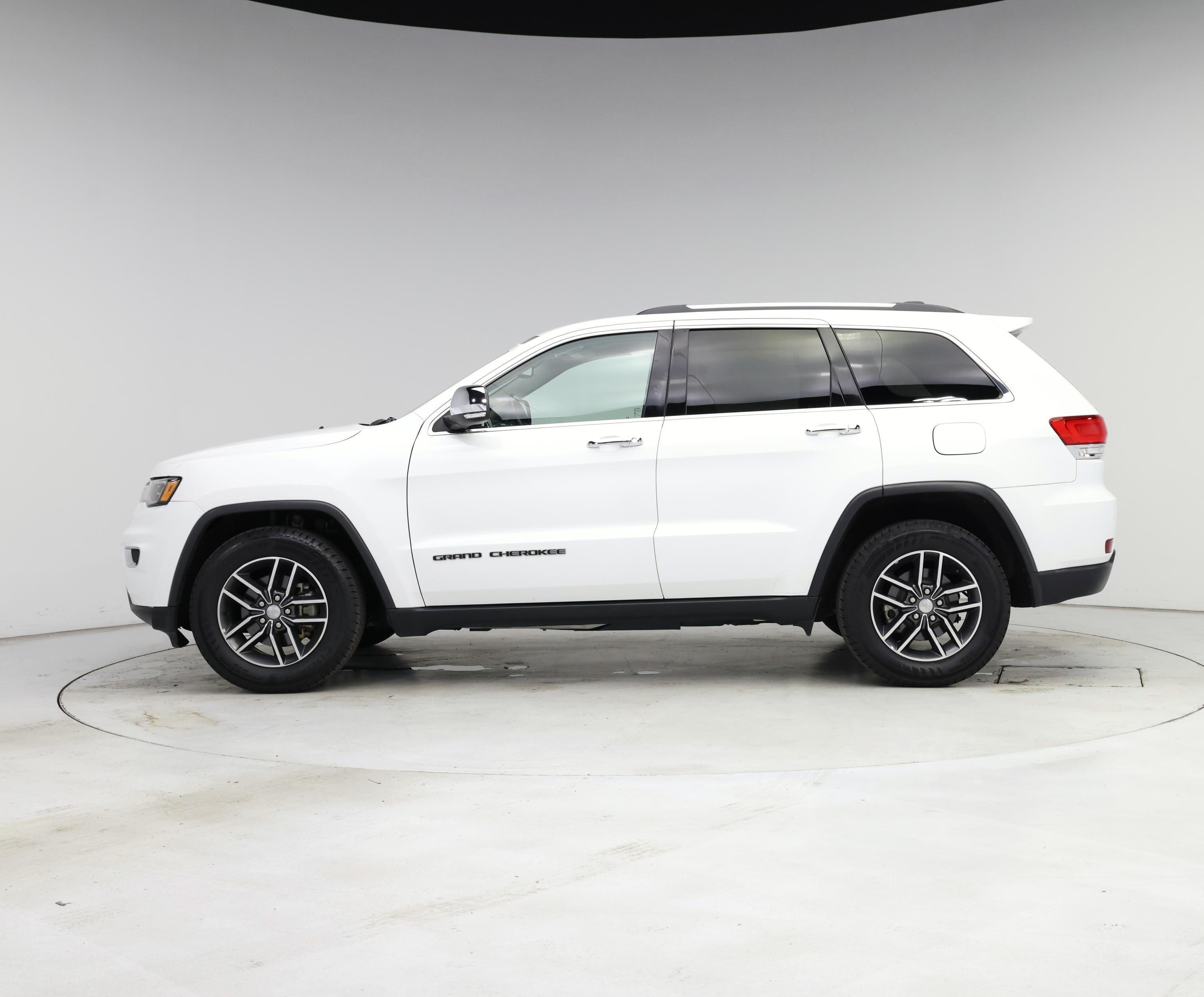 Thumbnail: 2017 Jeep Grand Cherokee - 3