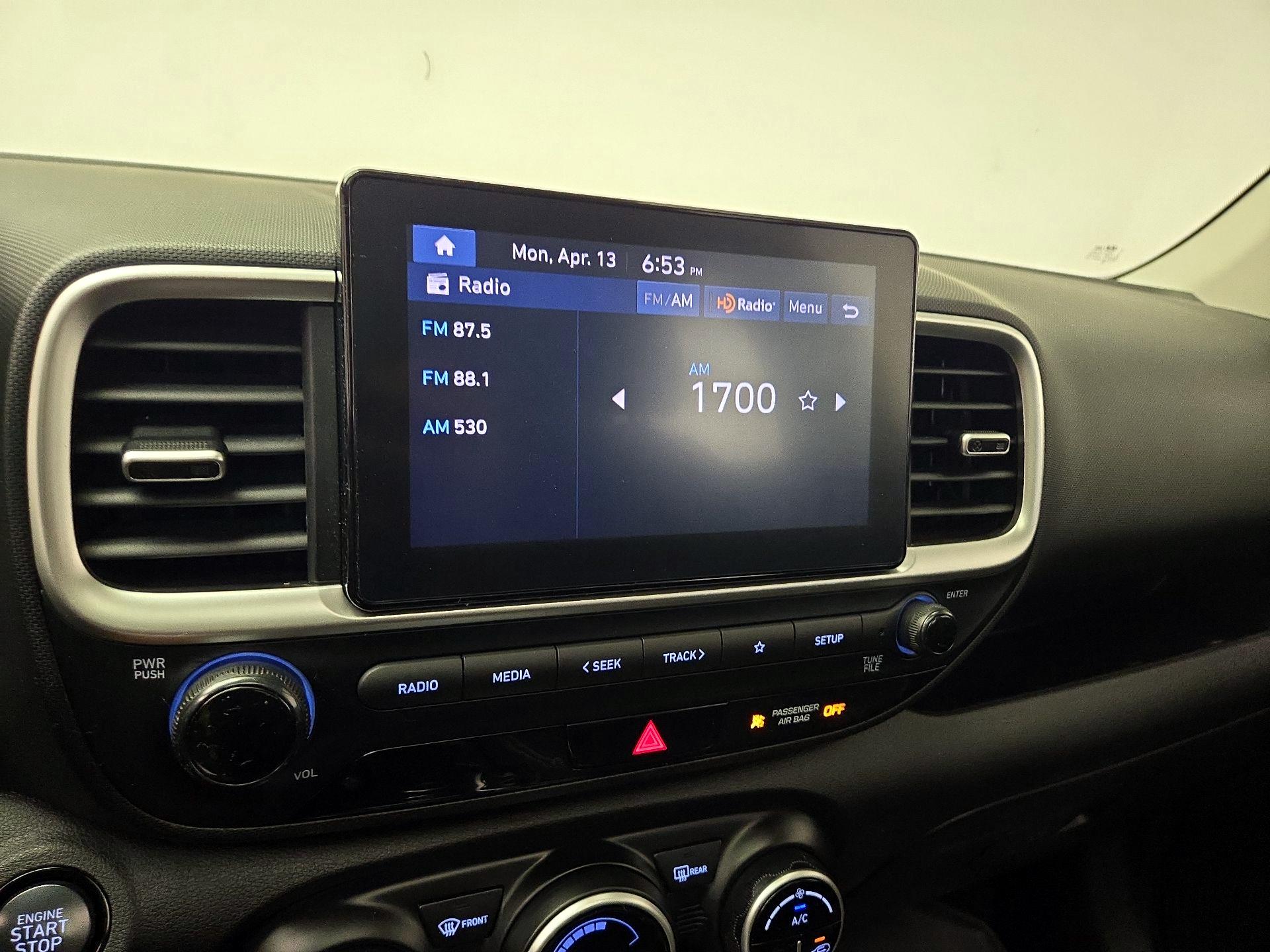 Thumbnail: 2024 Hyundai Venue - 15