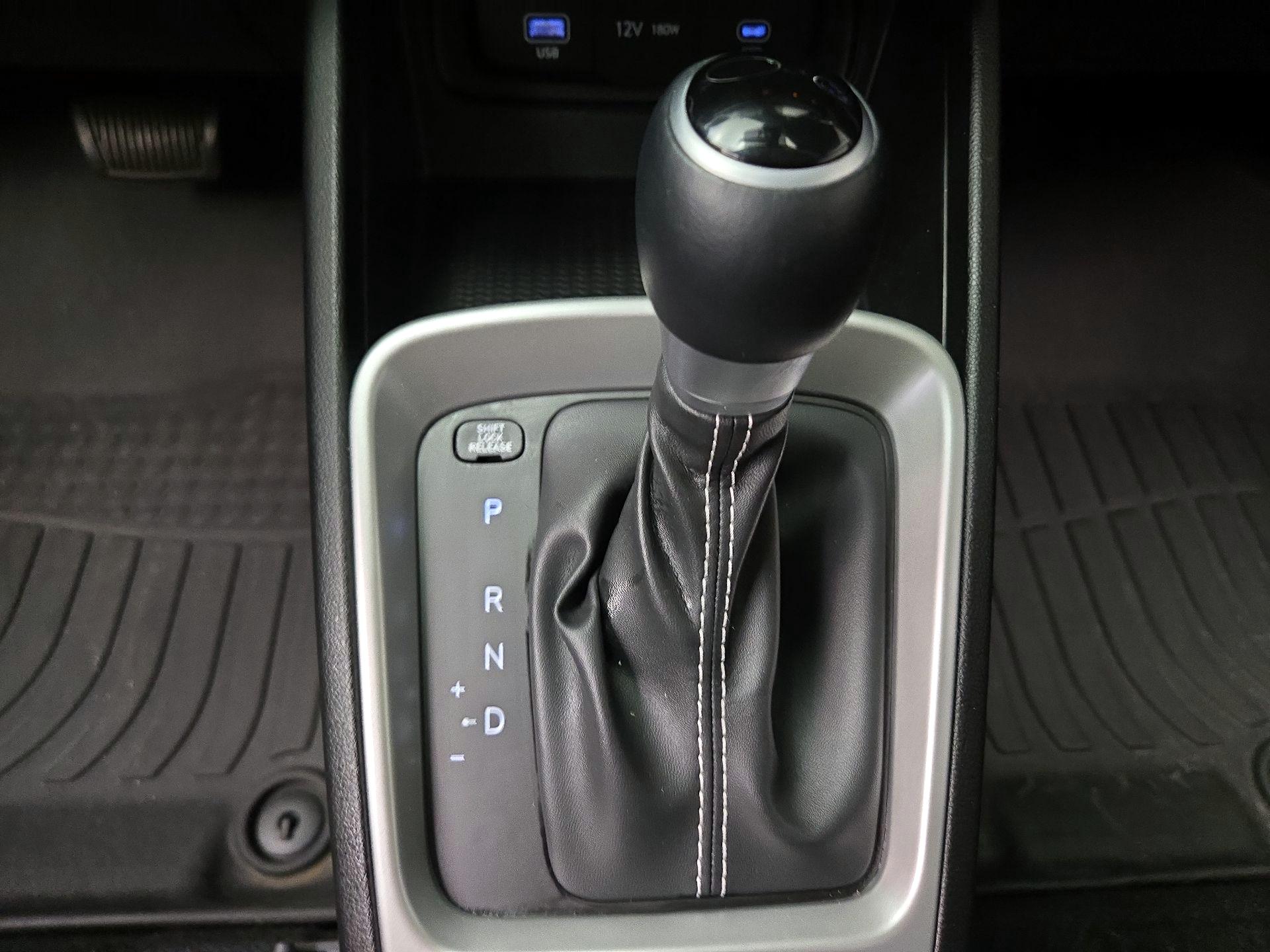 Thumbnail: 2024 Hyundai Venue - 17