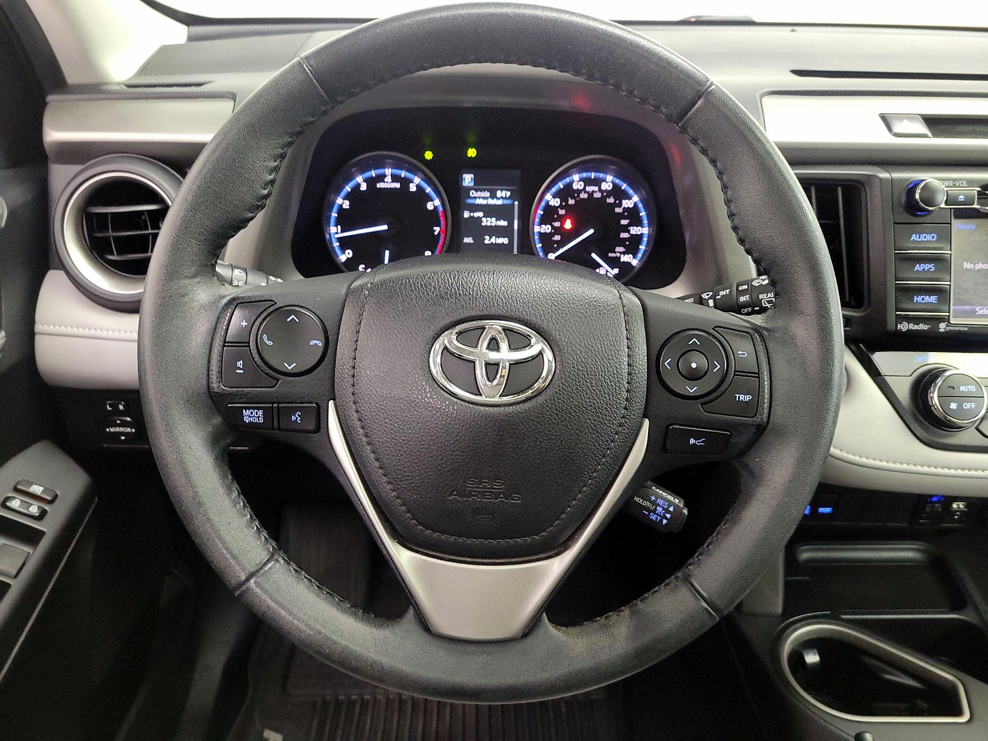 Thumbnail: 2017 Toyota RAV4 - 10