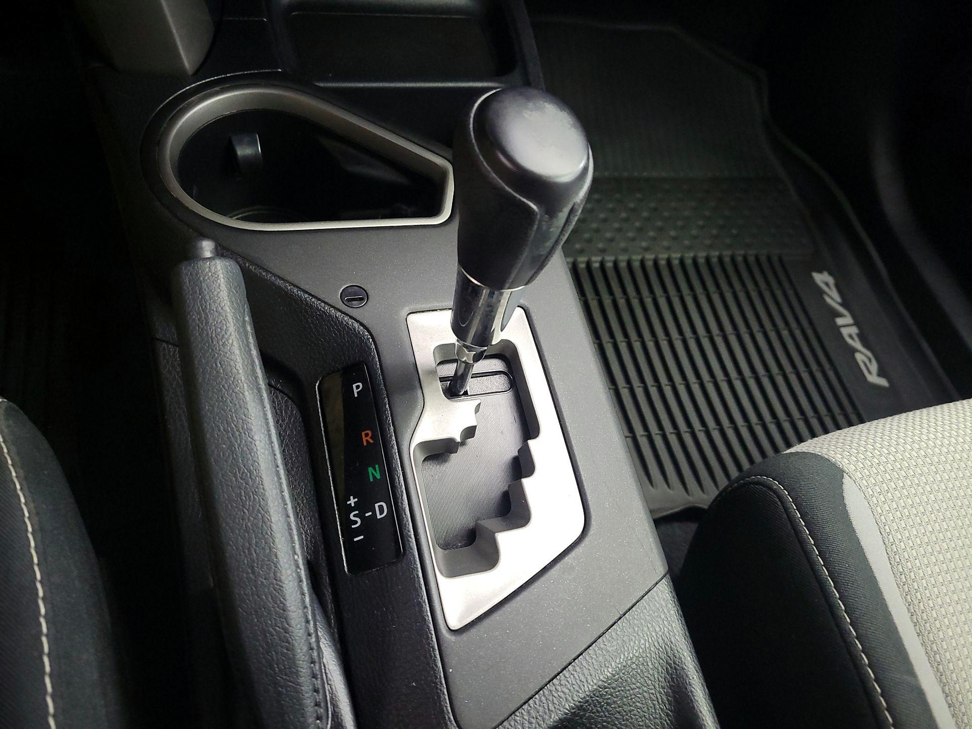 Thumbnail: 2017 Toyota RAV4 - 17