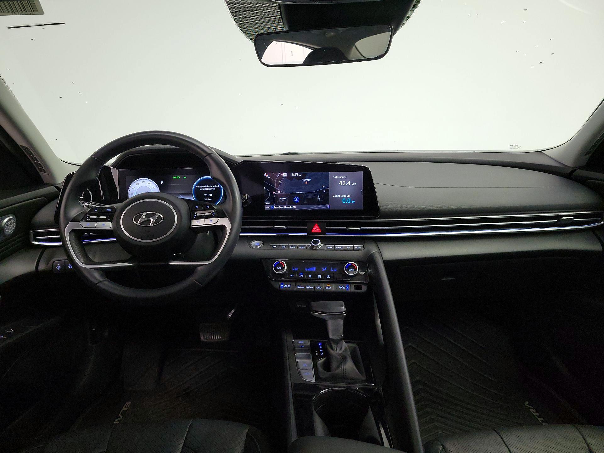 Thumbnail: 2022 Hyundai Elantra - 9