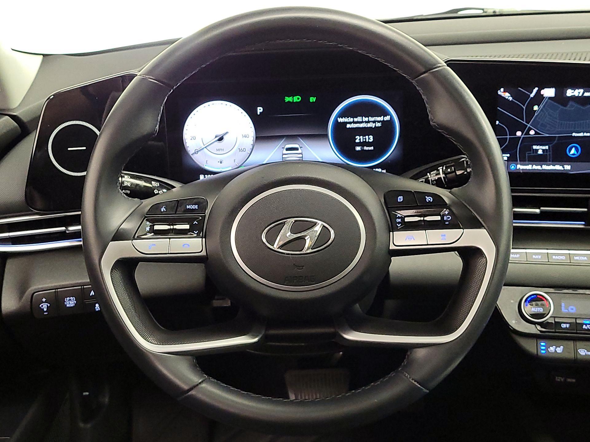 Thumbnail: 2022 Hyundai Elantra - 10