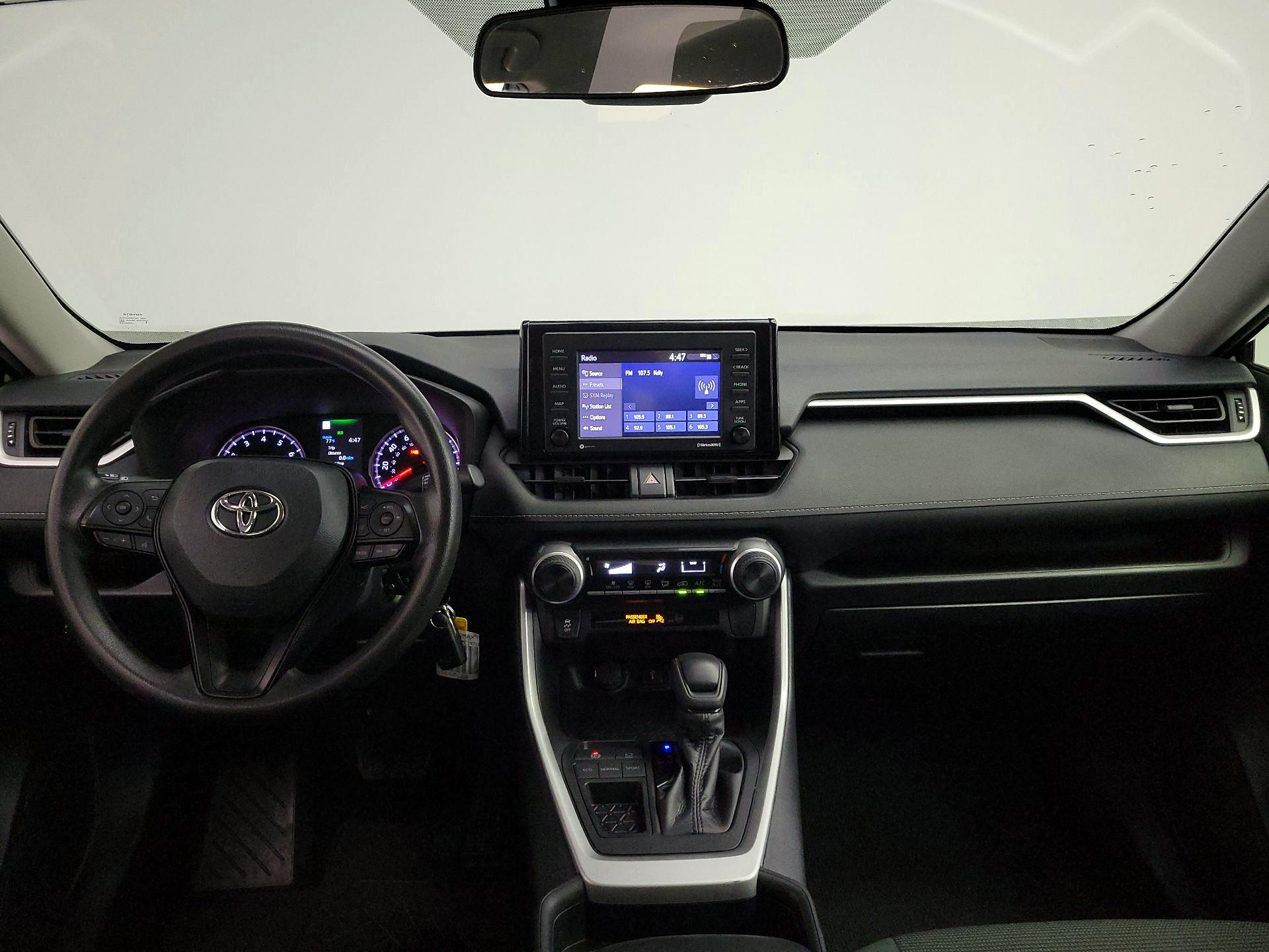 Thumbnail: 2021 Toyota RAV4 - 9