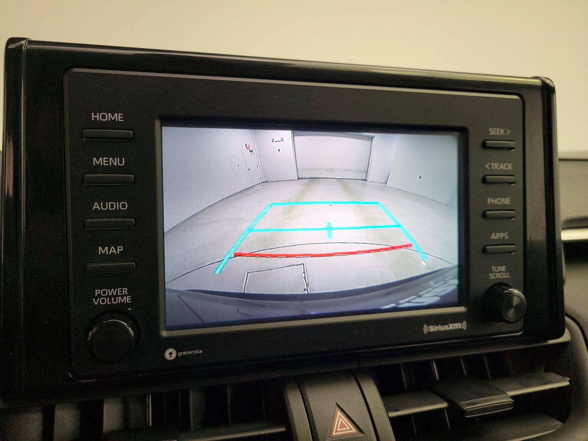 Thumbnail: 2021 Toyota RAV4 - 14